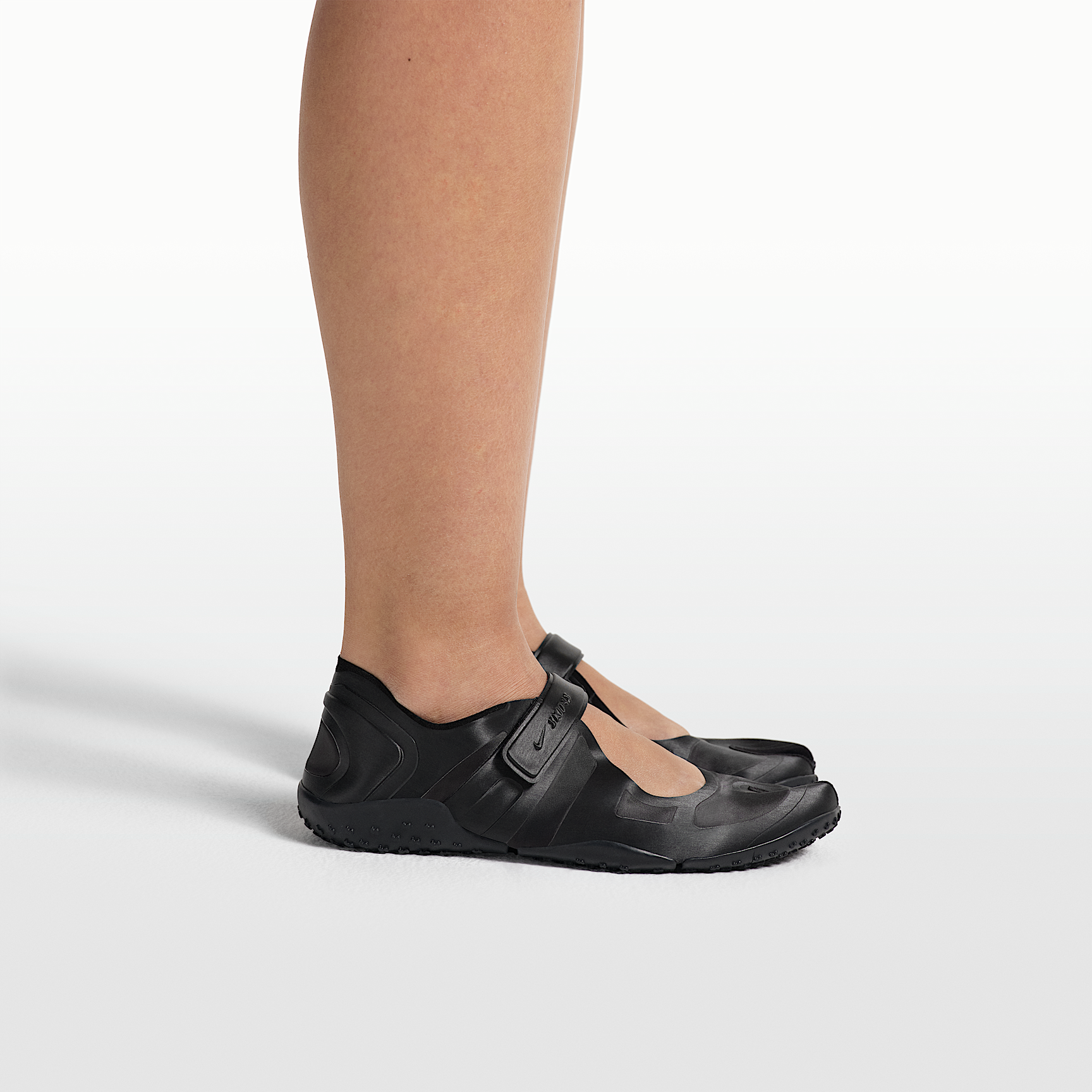 NikeSKIMS Rift Satin
