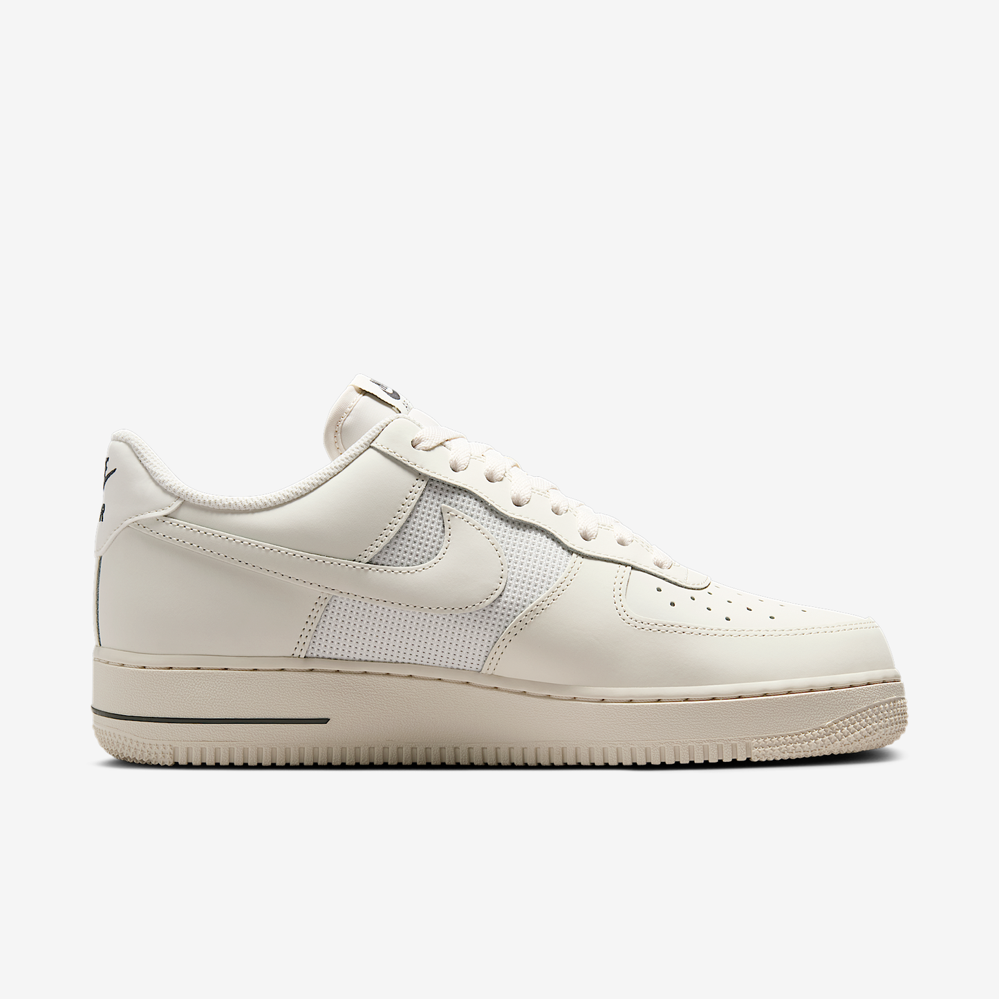 Nike Air Force 1 '07 LV8