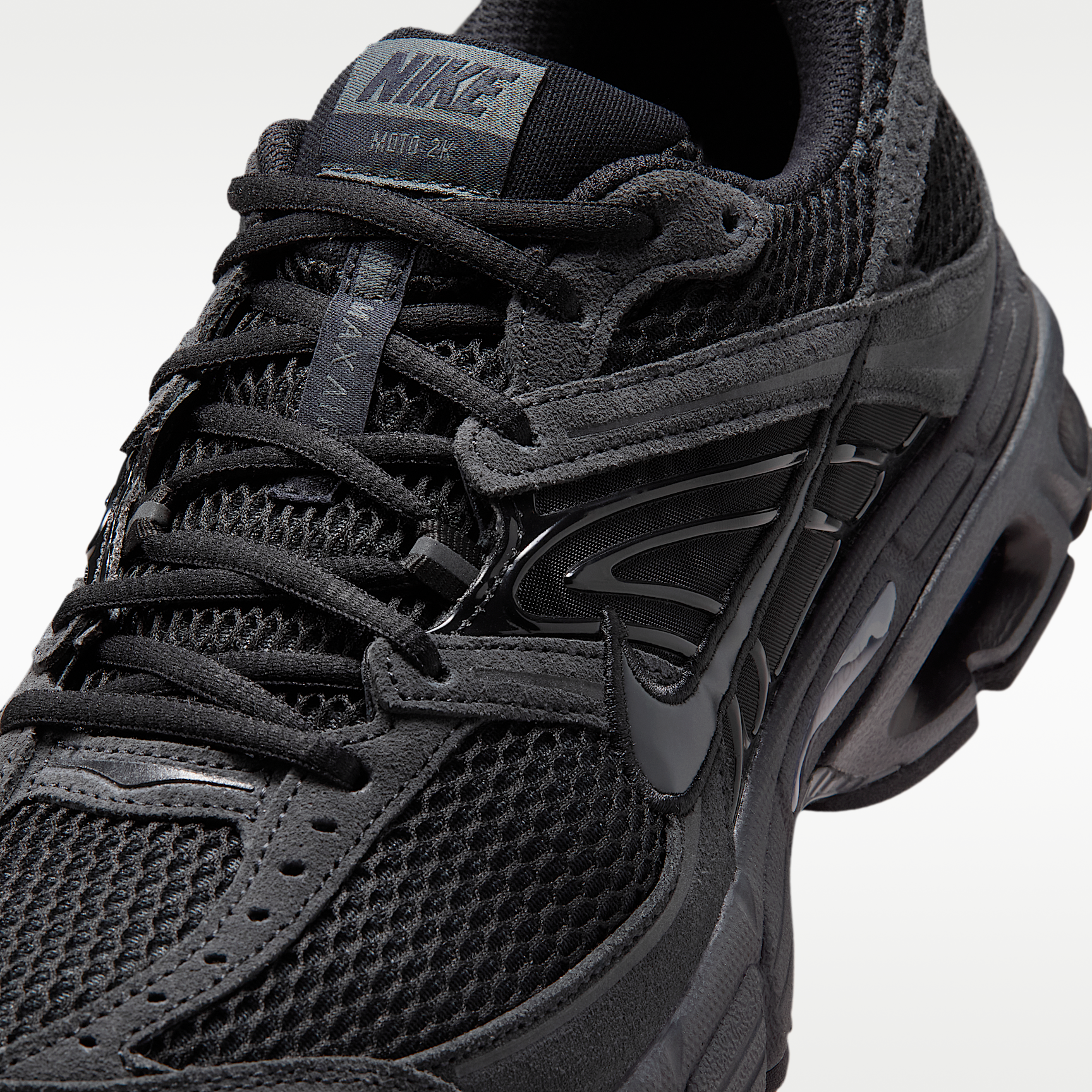 Nike Air Max Moto 2K