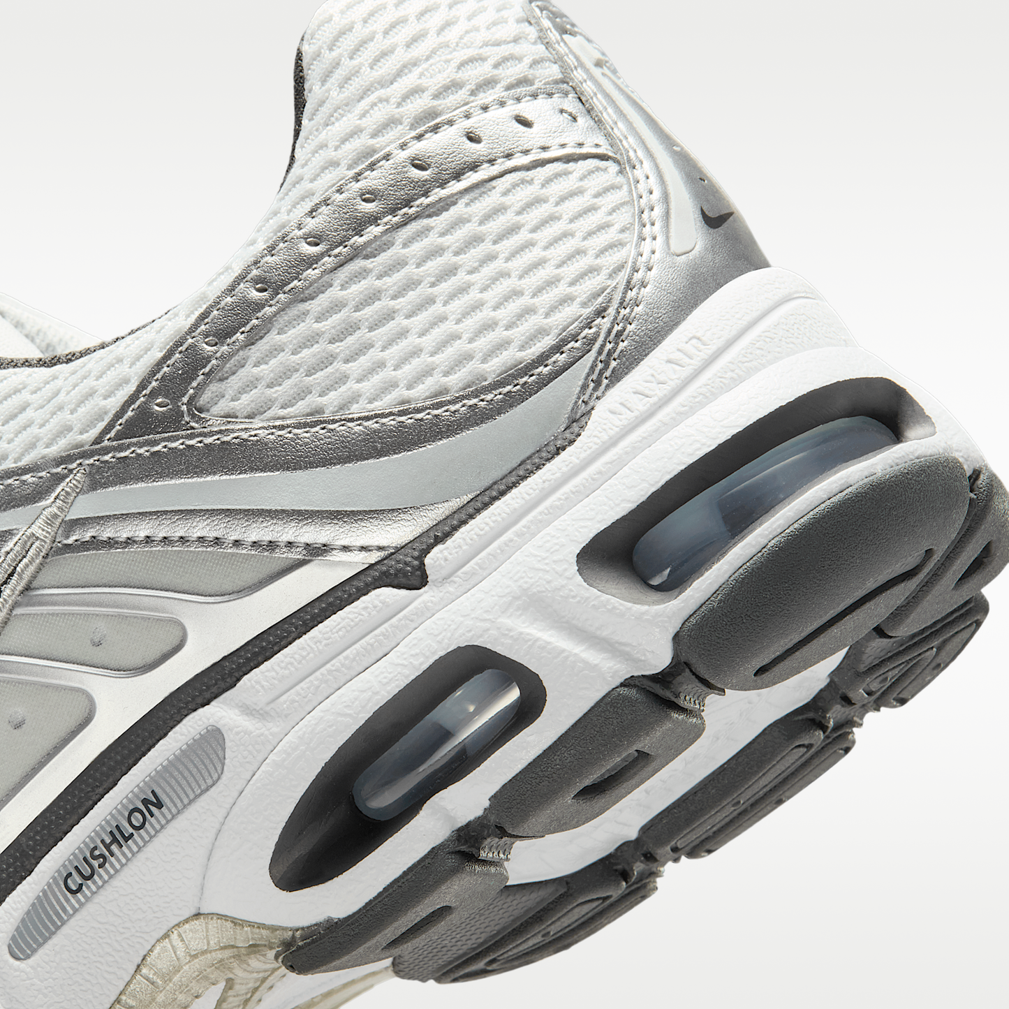 Nike Air Max Moto 2K