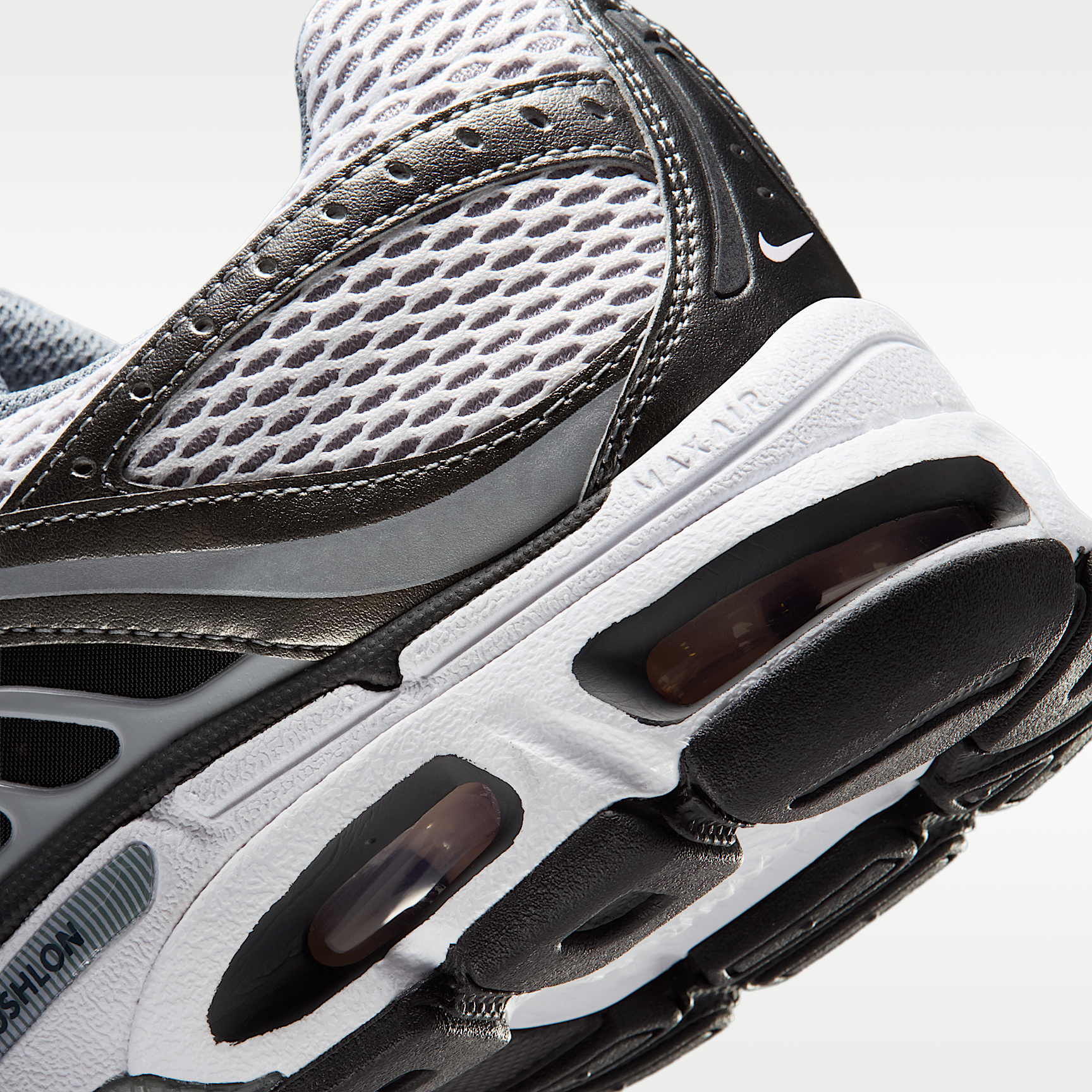 Nike Air Max Moto 2K