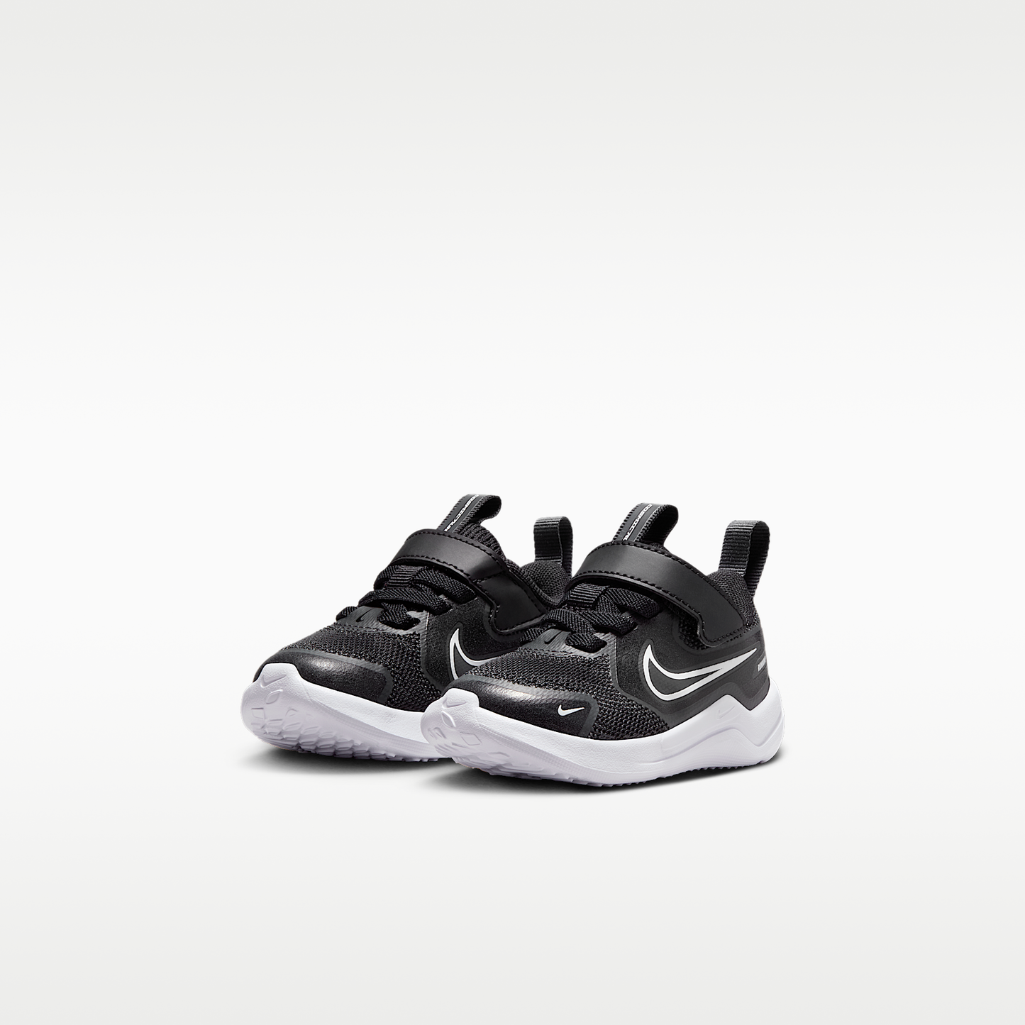 Nike Cosmic Runner