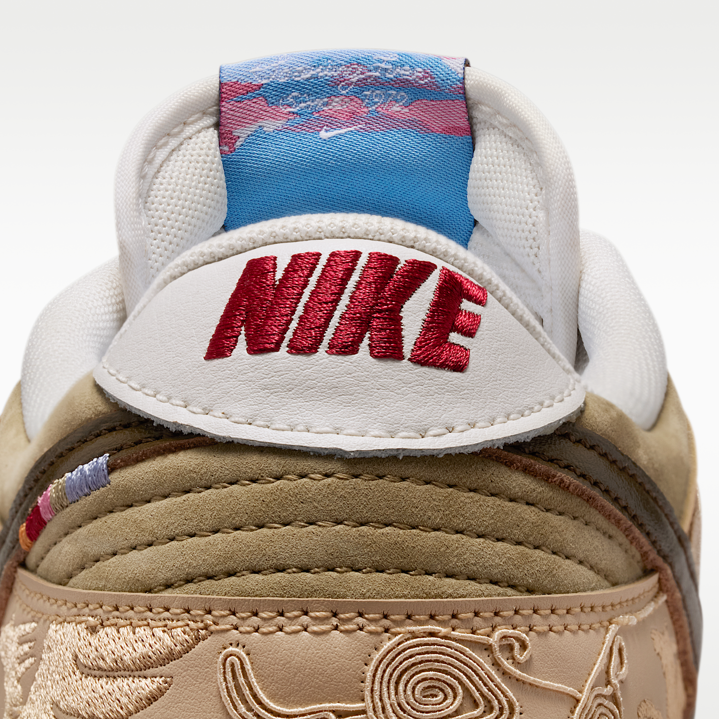 Nike Dunk Low SE 'LNY'