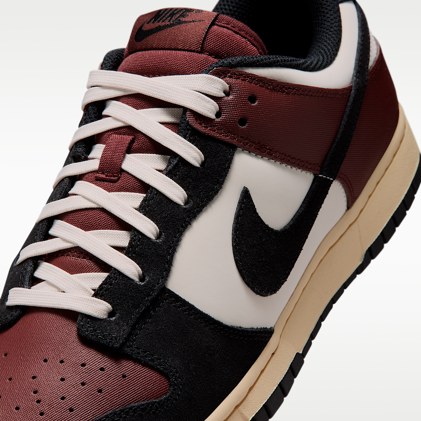 Nike Dunk Low Retro