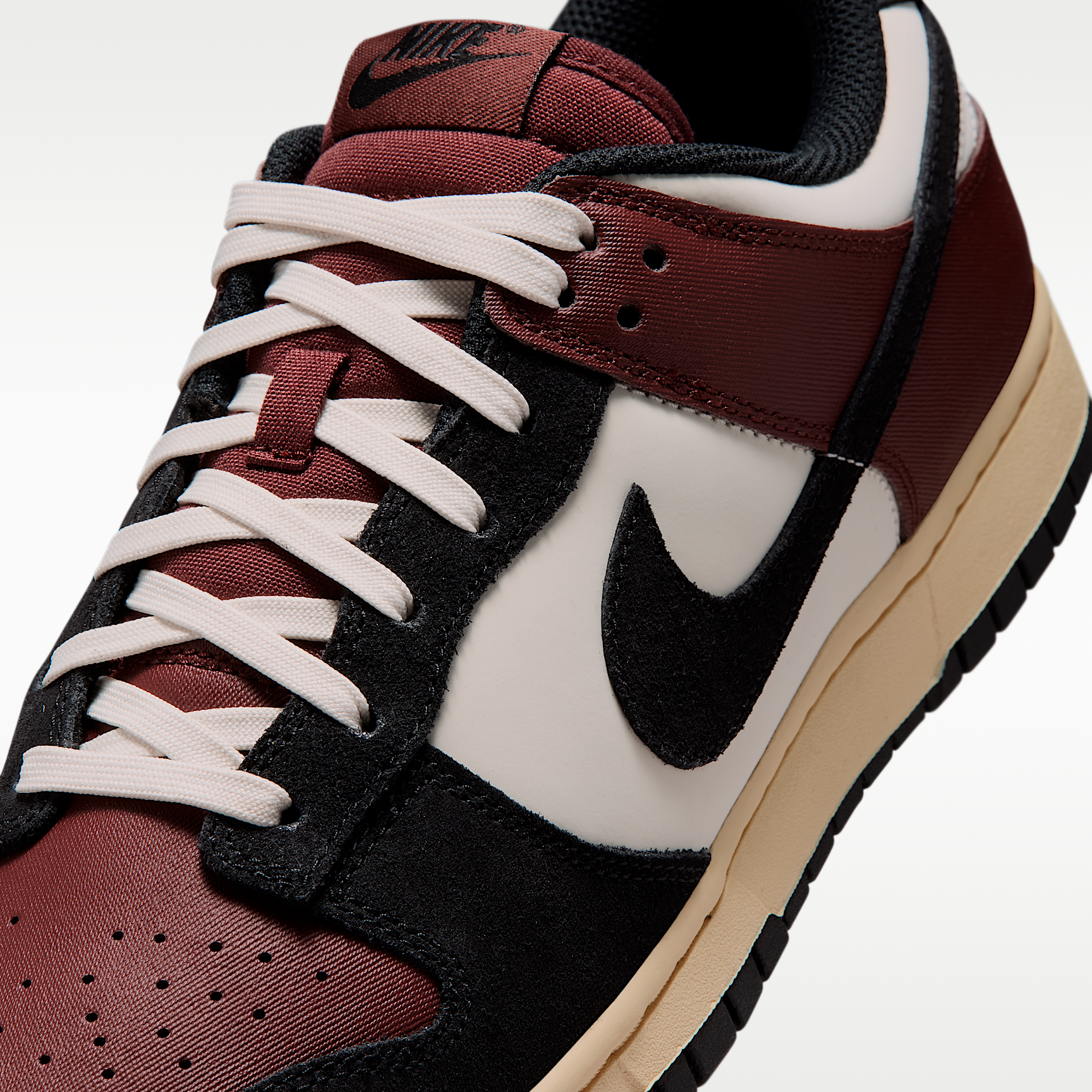 Nike Dunk Low Retro