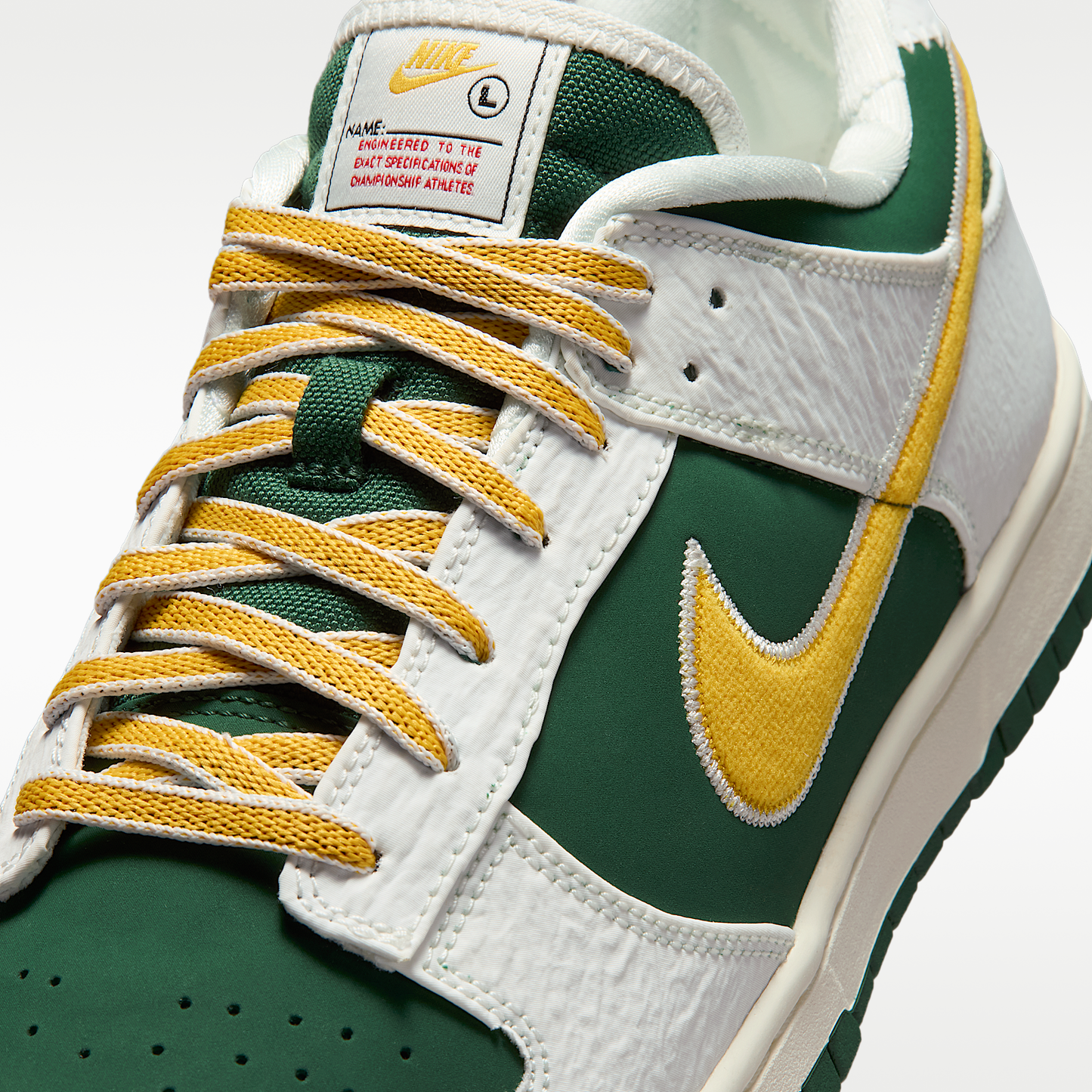 Nike Dunk Low Retro
