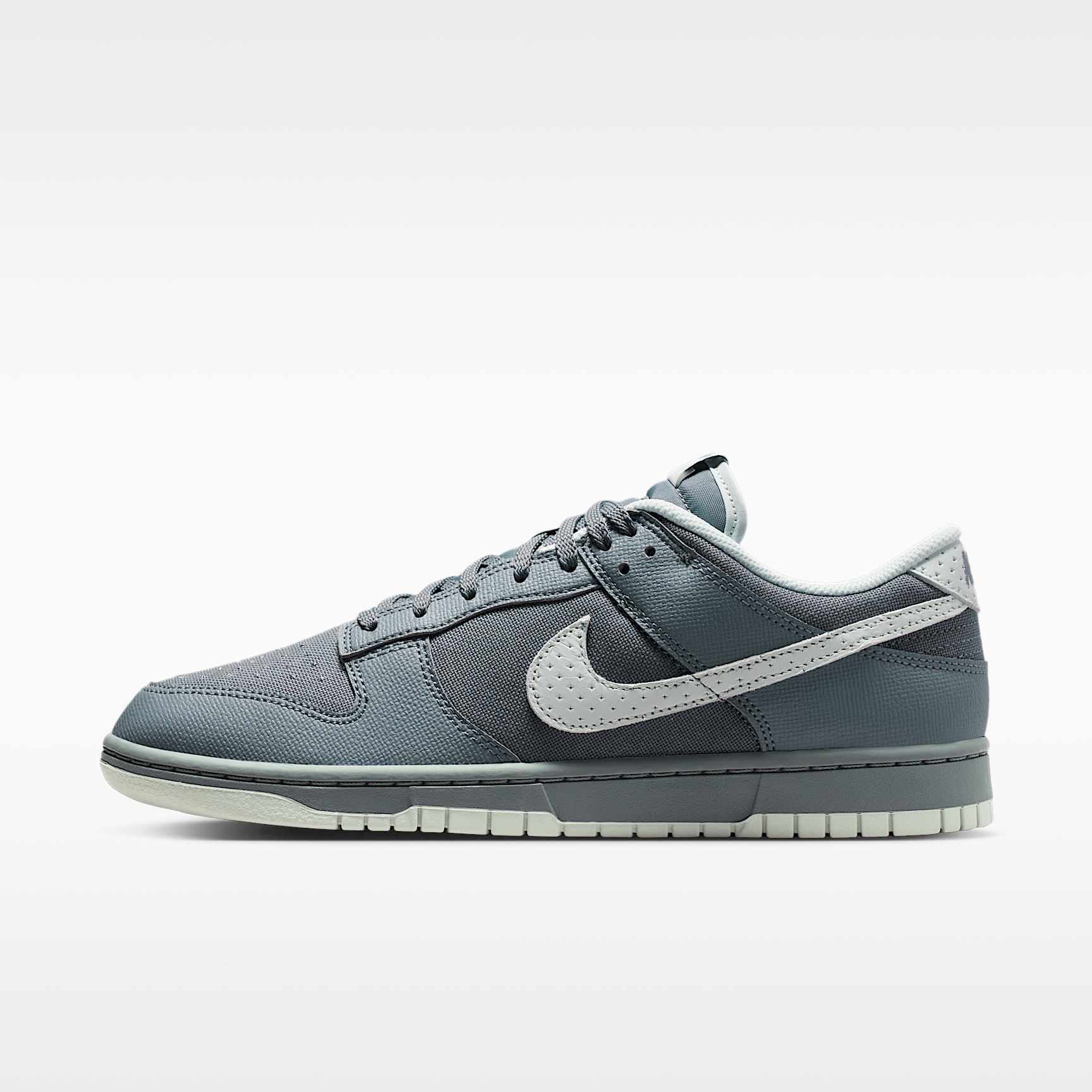 Nike Dunk Low Retro