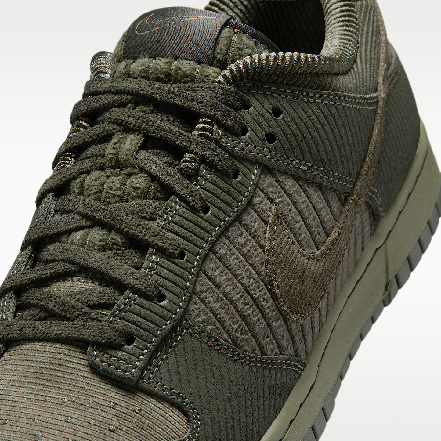 Nike Dunk Low Retro Premium