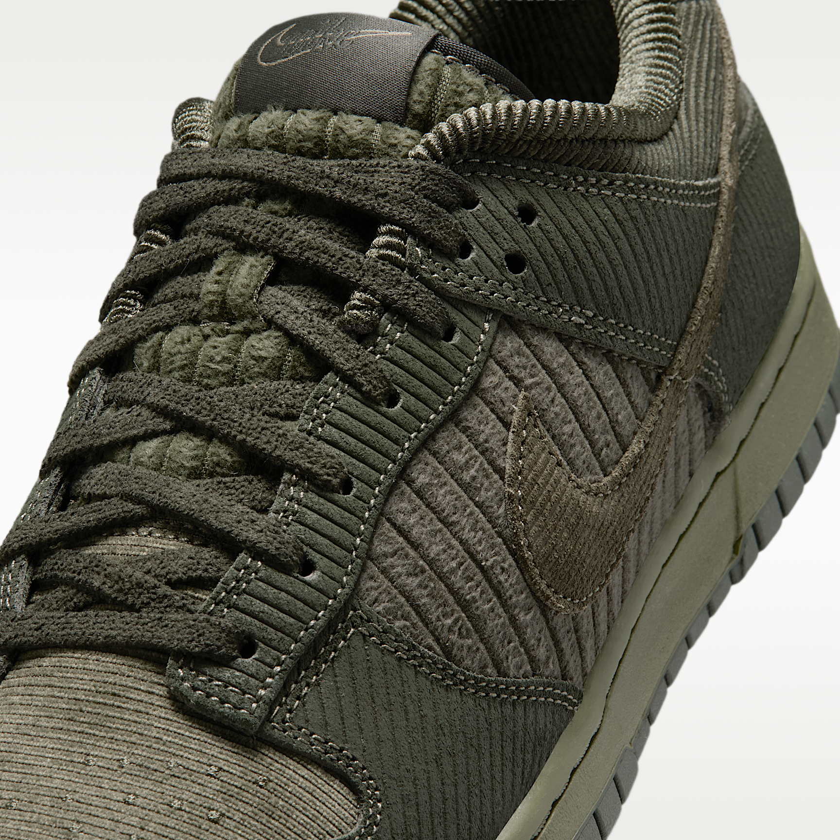 Nike Dunk Low Retro Premium