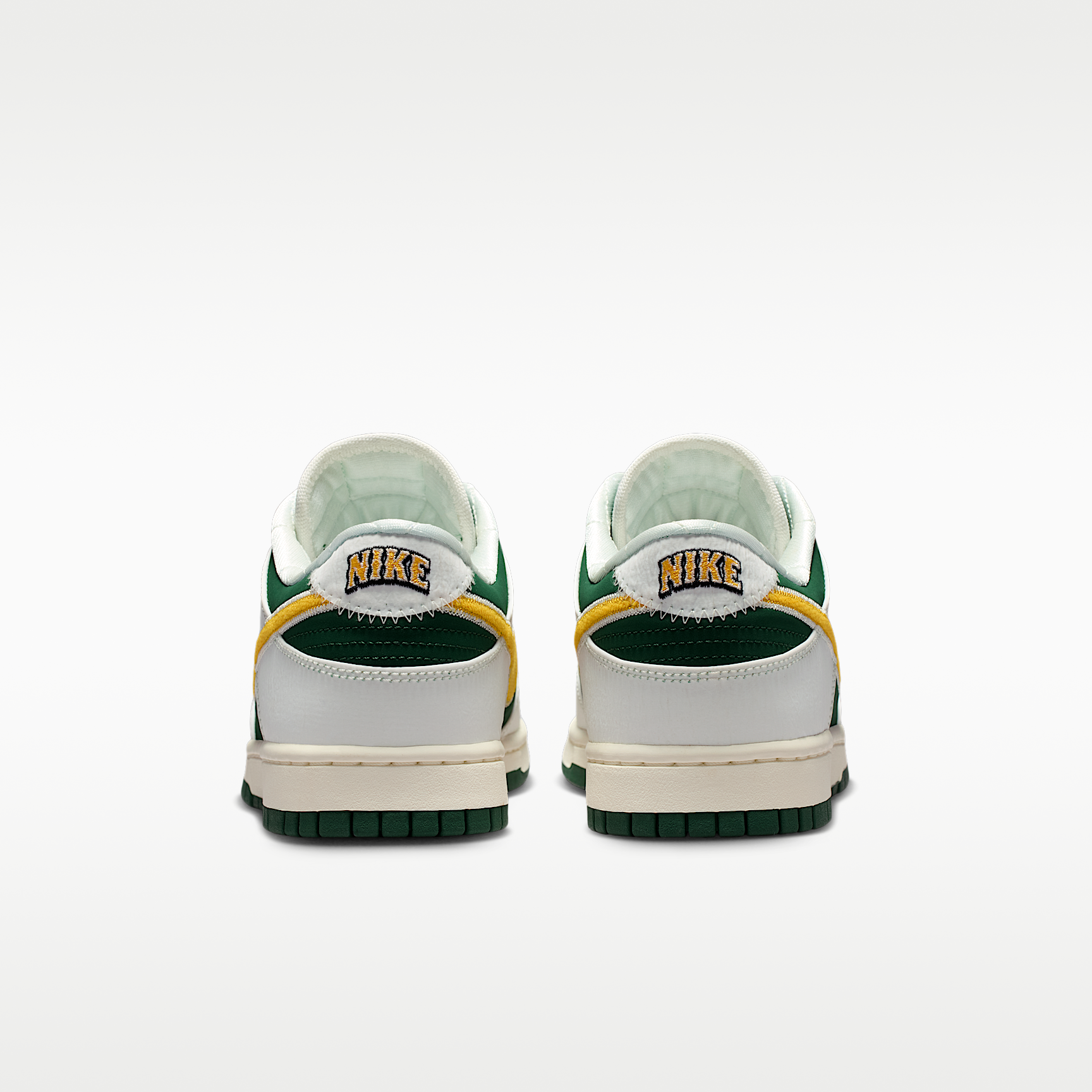 Nike Dunk Low Retro
