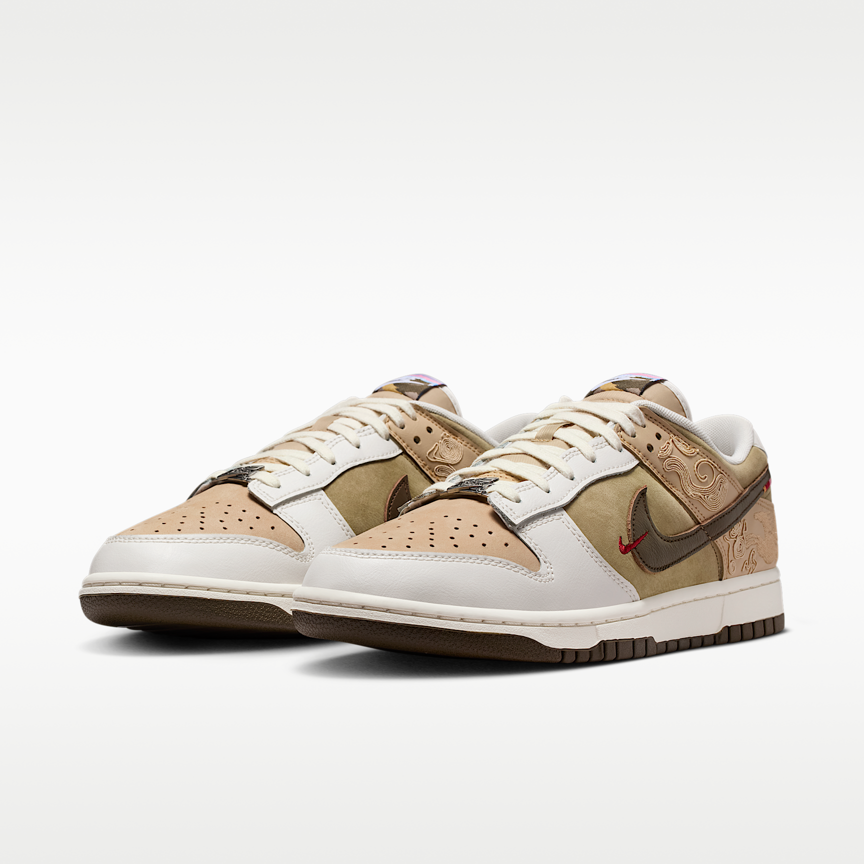 Nike Dunk Low SE 'LNY'