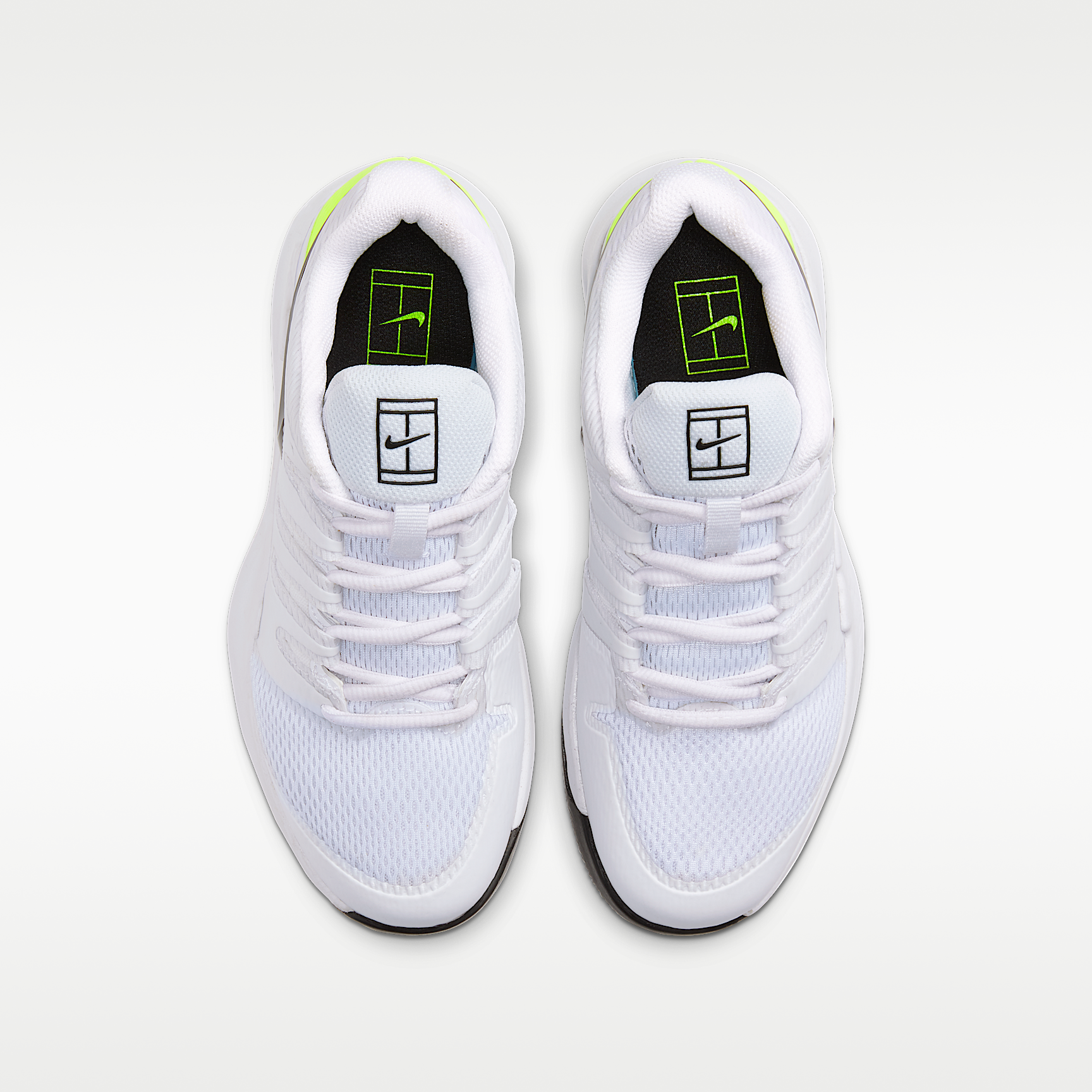 NikeCourt Jr. Vapor X