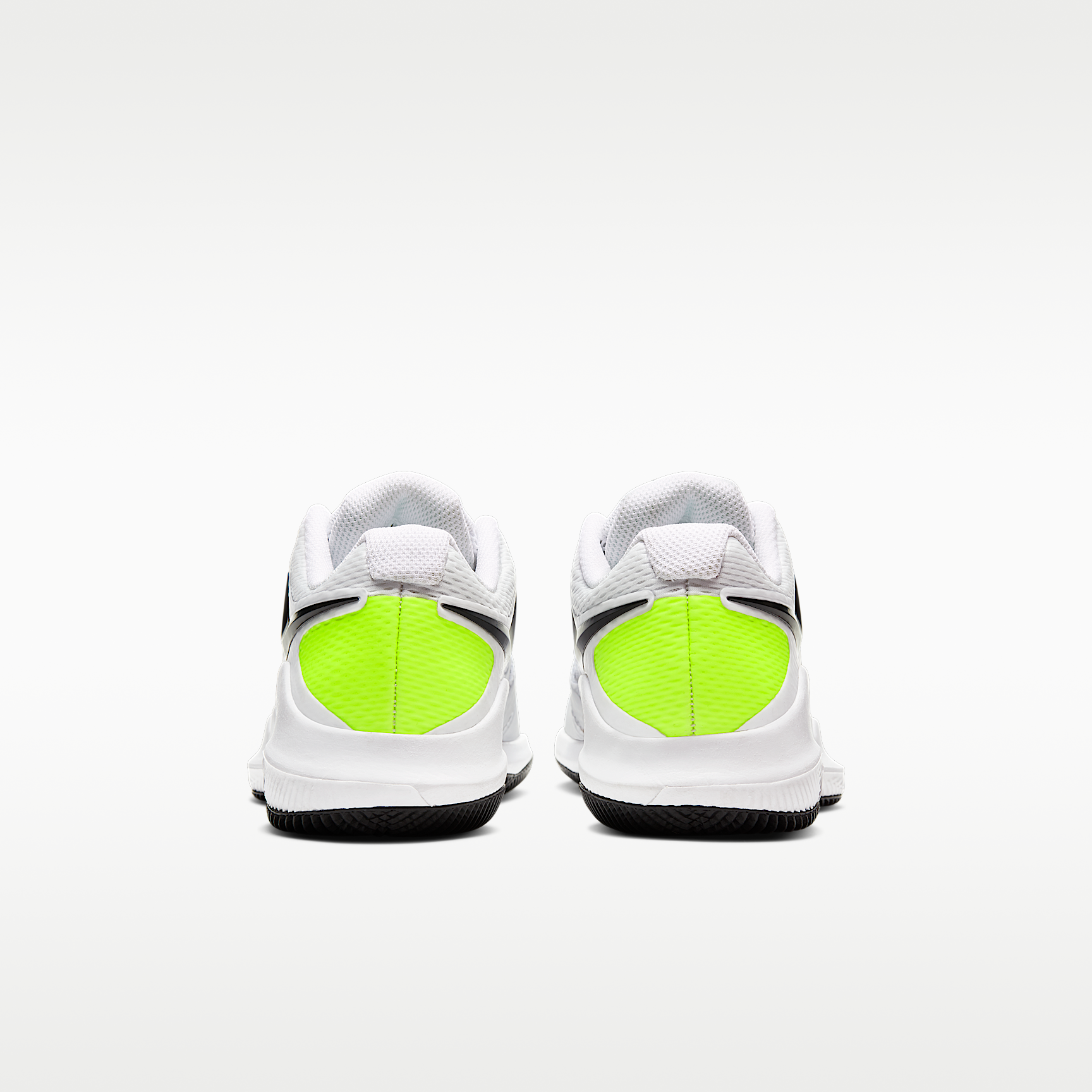NikeCourt Jr. Vapor X
