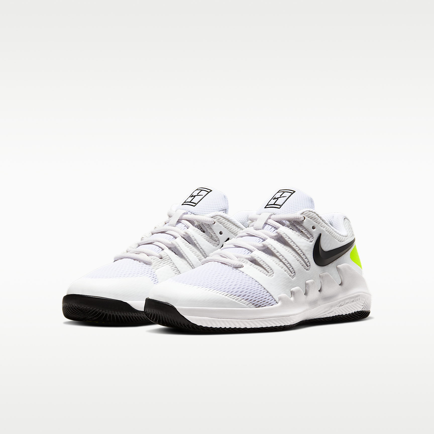 NikeCourt Jr. Vapor X