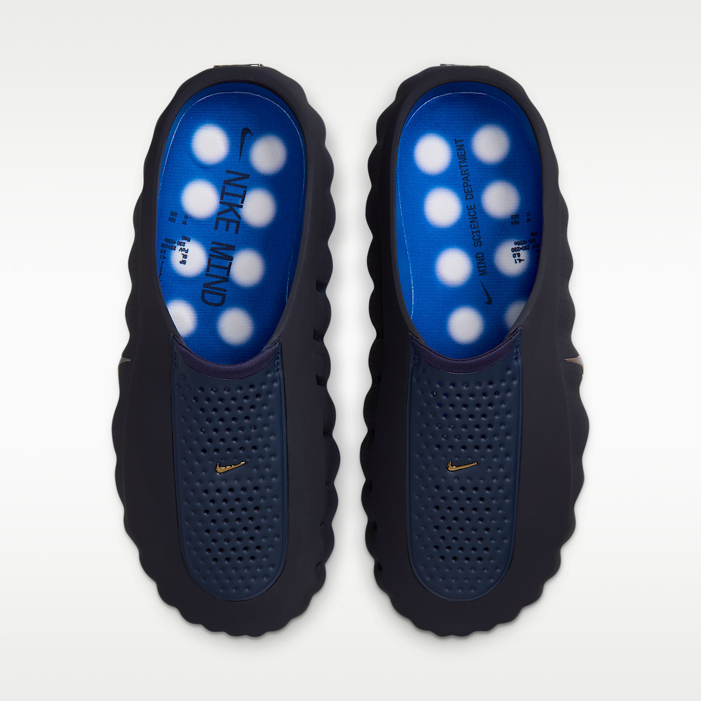 Nike Mind 001