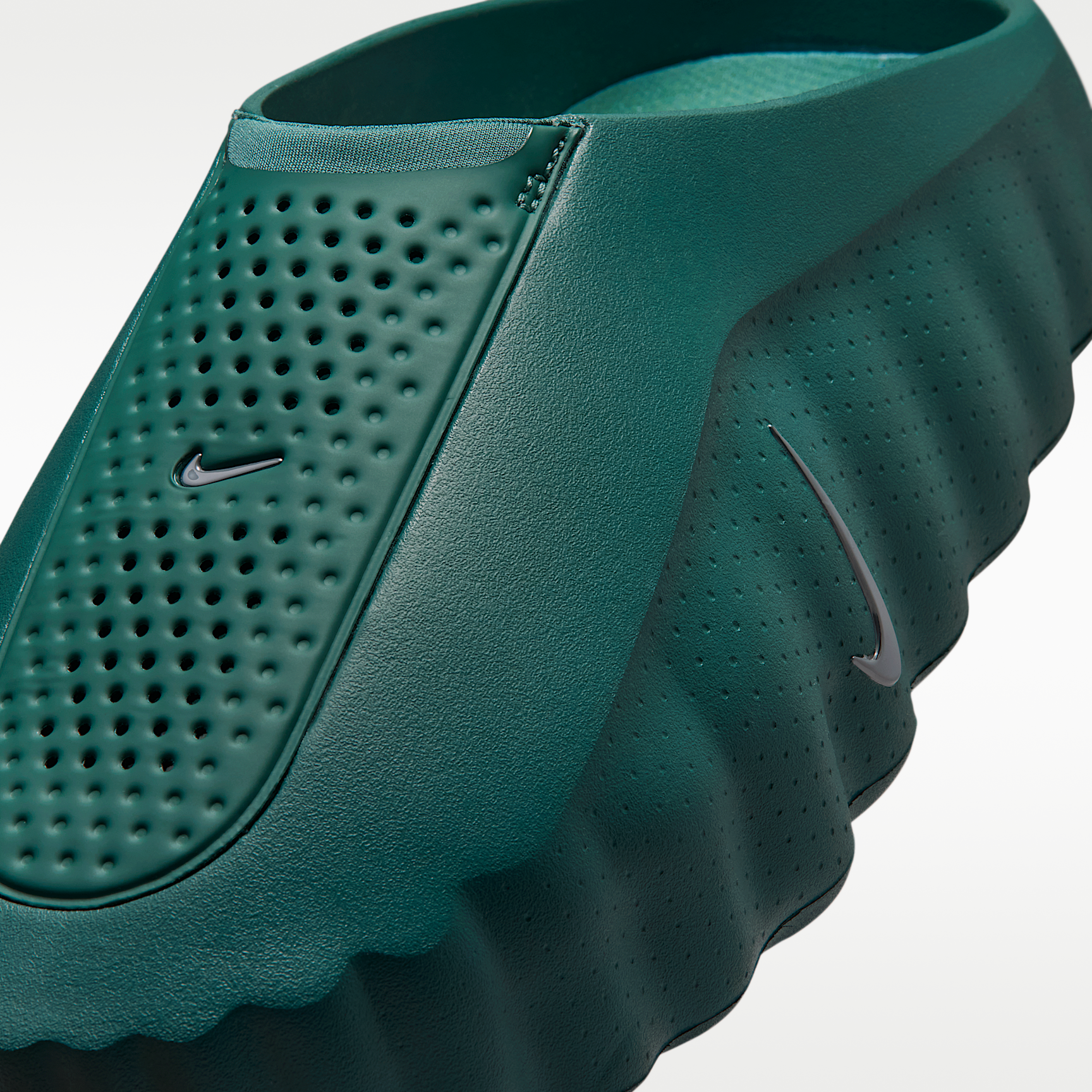 Nike Mind 001