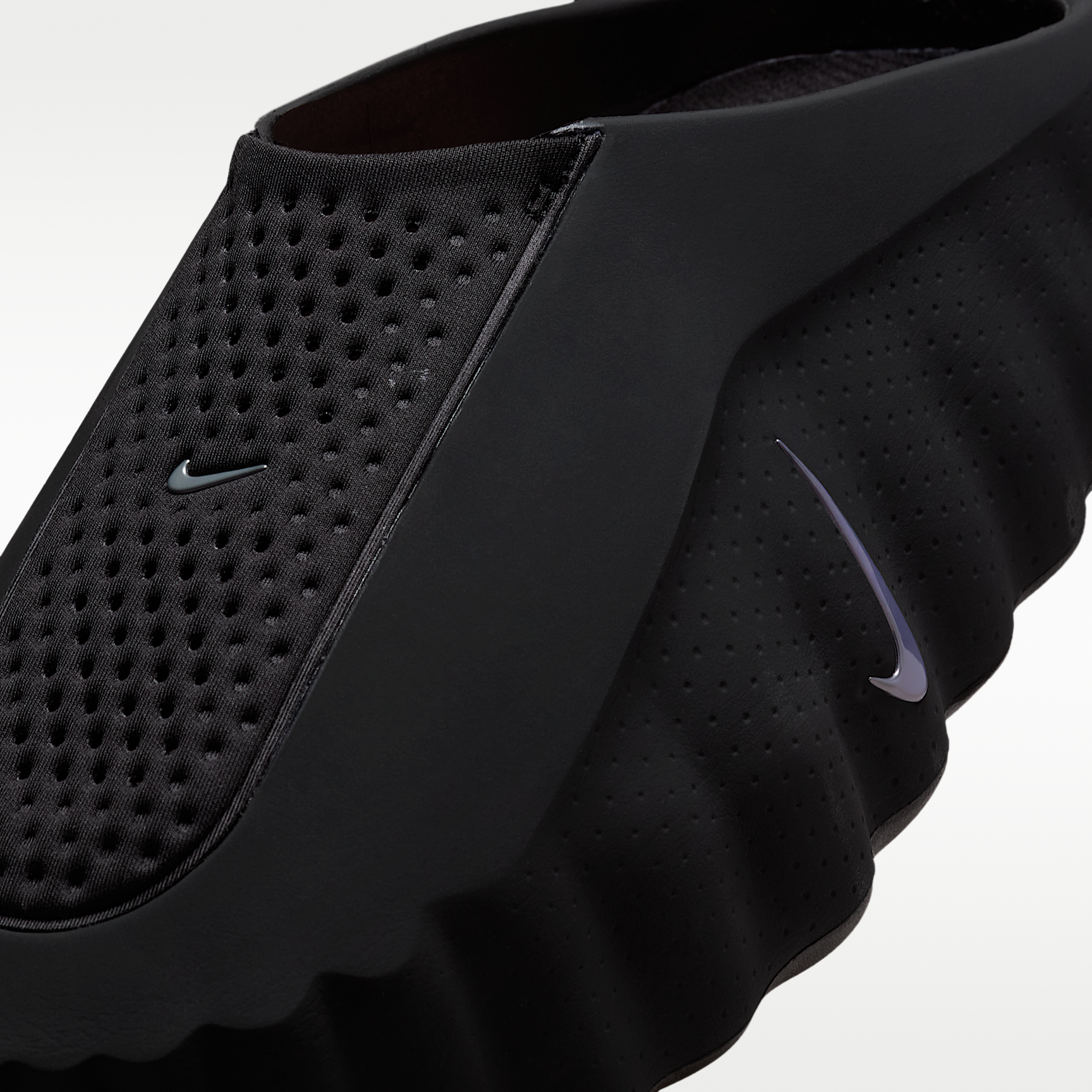 Nike Mind 001