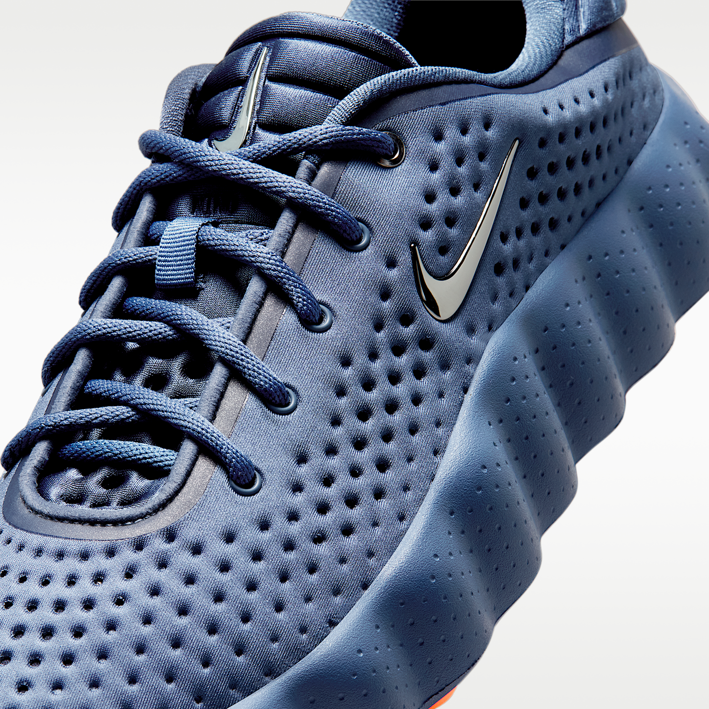 Nike Mind 002
