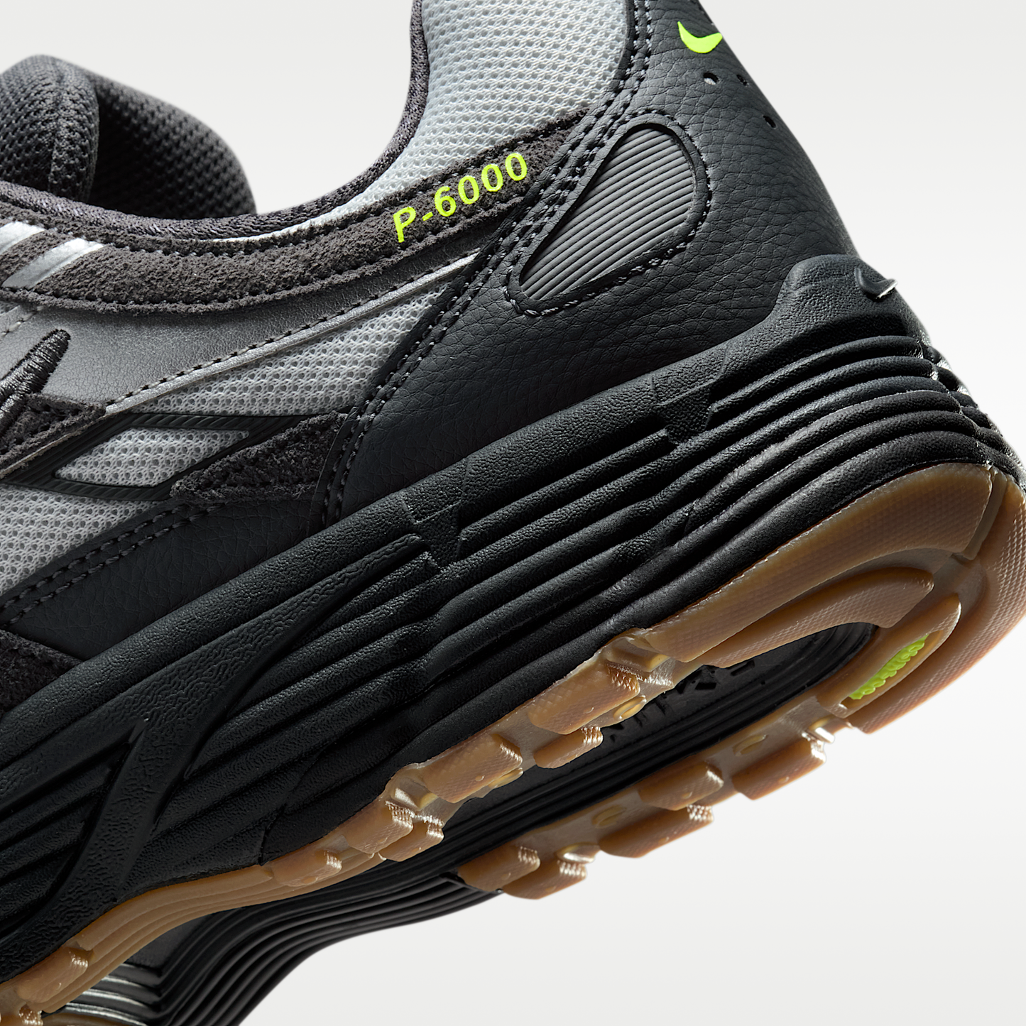 Nike P-6000