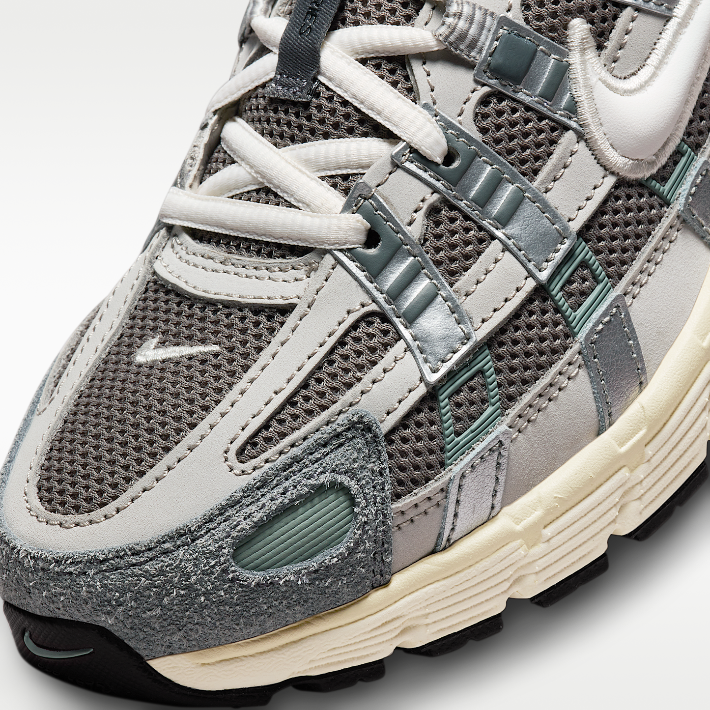 Nike P-6000