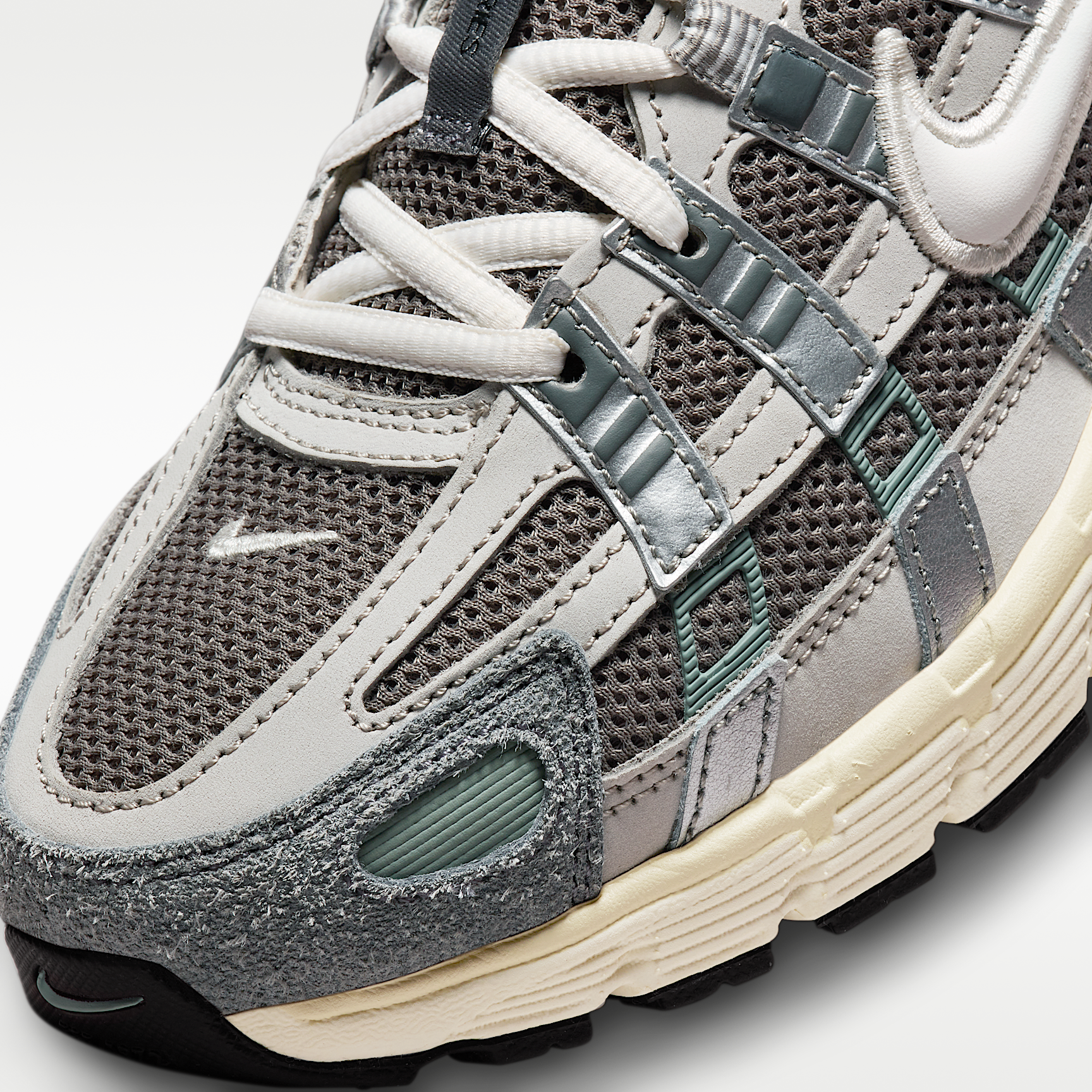 Nike P-6000