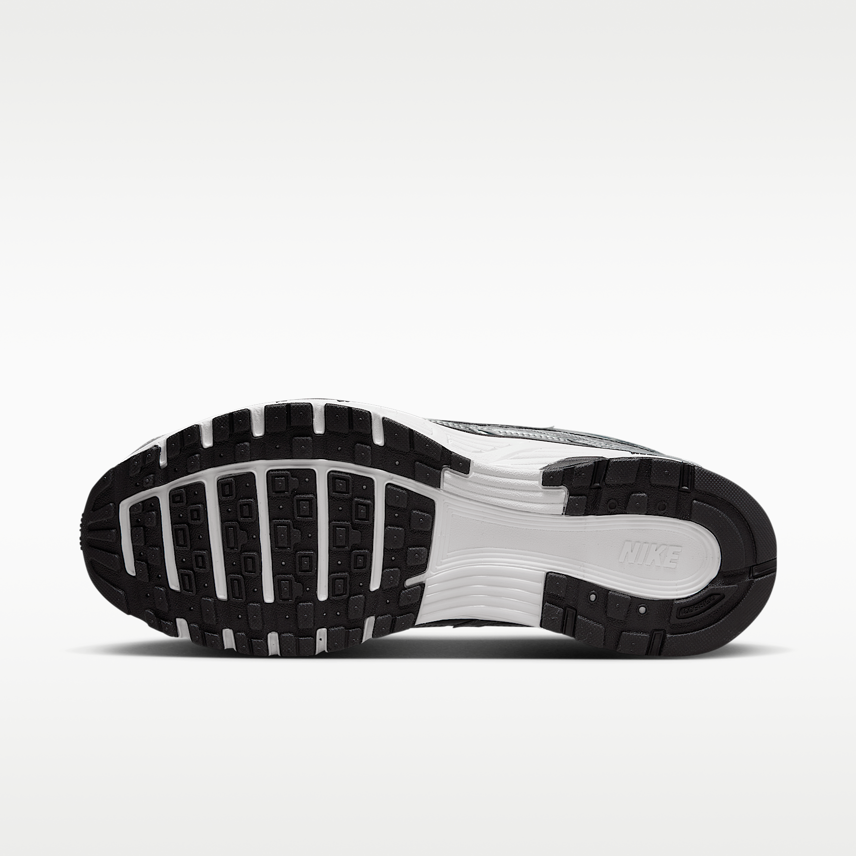 Nike P-6000