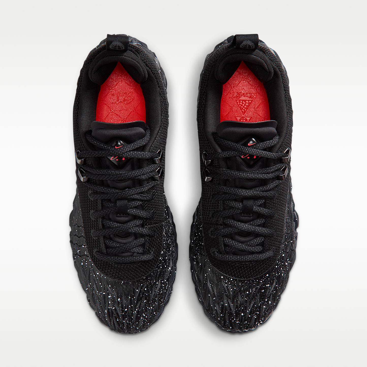 Nike S.T. Charge
