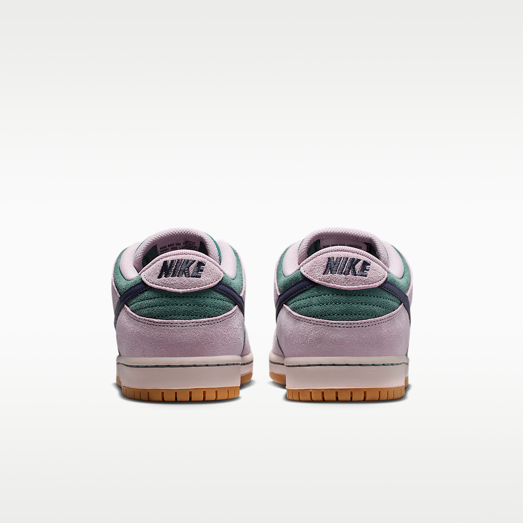 Nike SB Dunk Low Pro