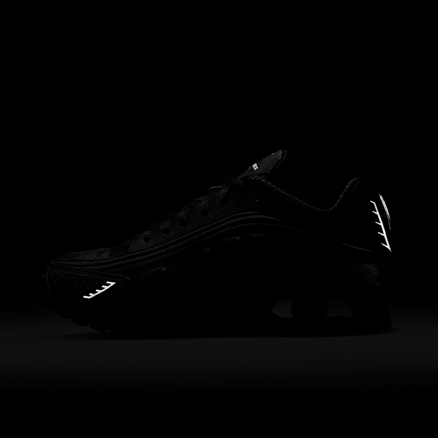 Nike Shox R4