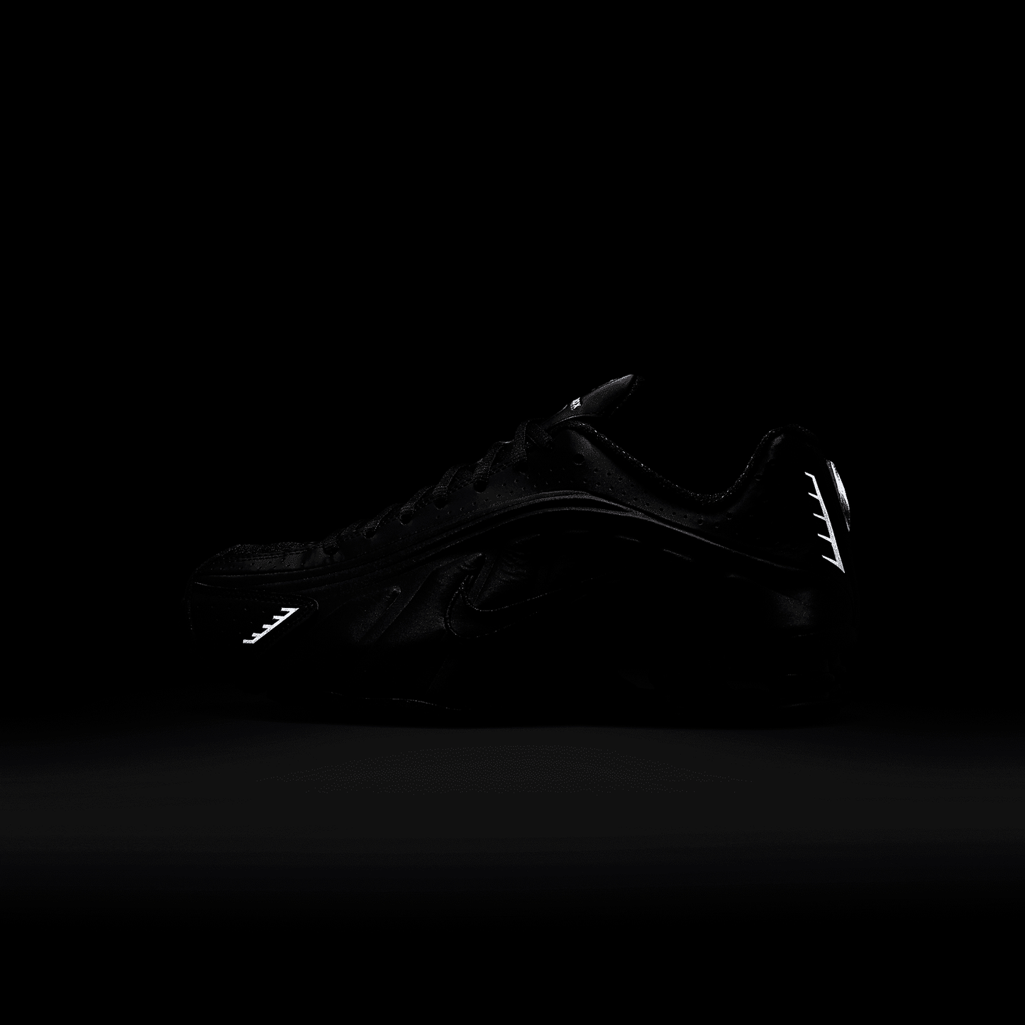 Nike Shox R4