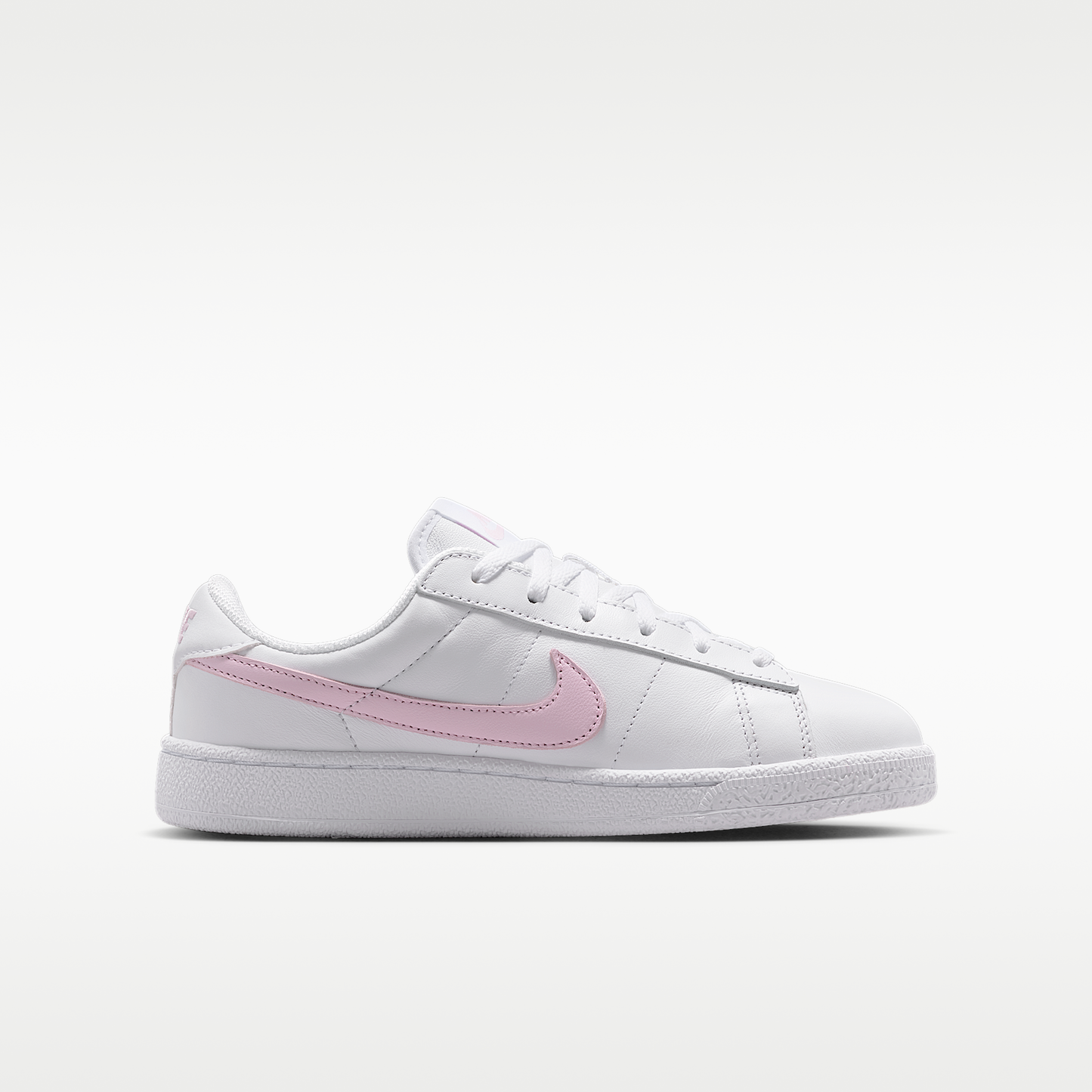 Nike Tennis Classic