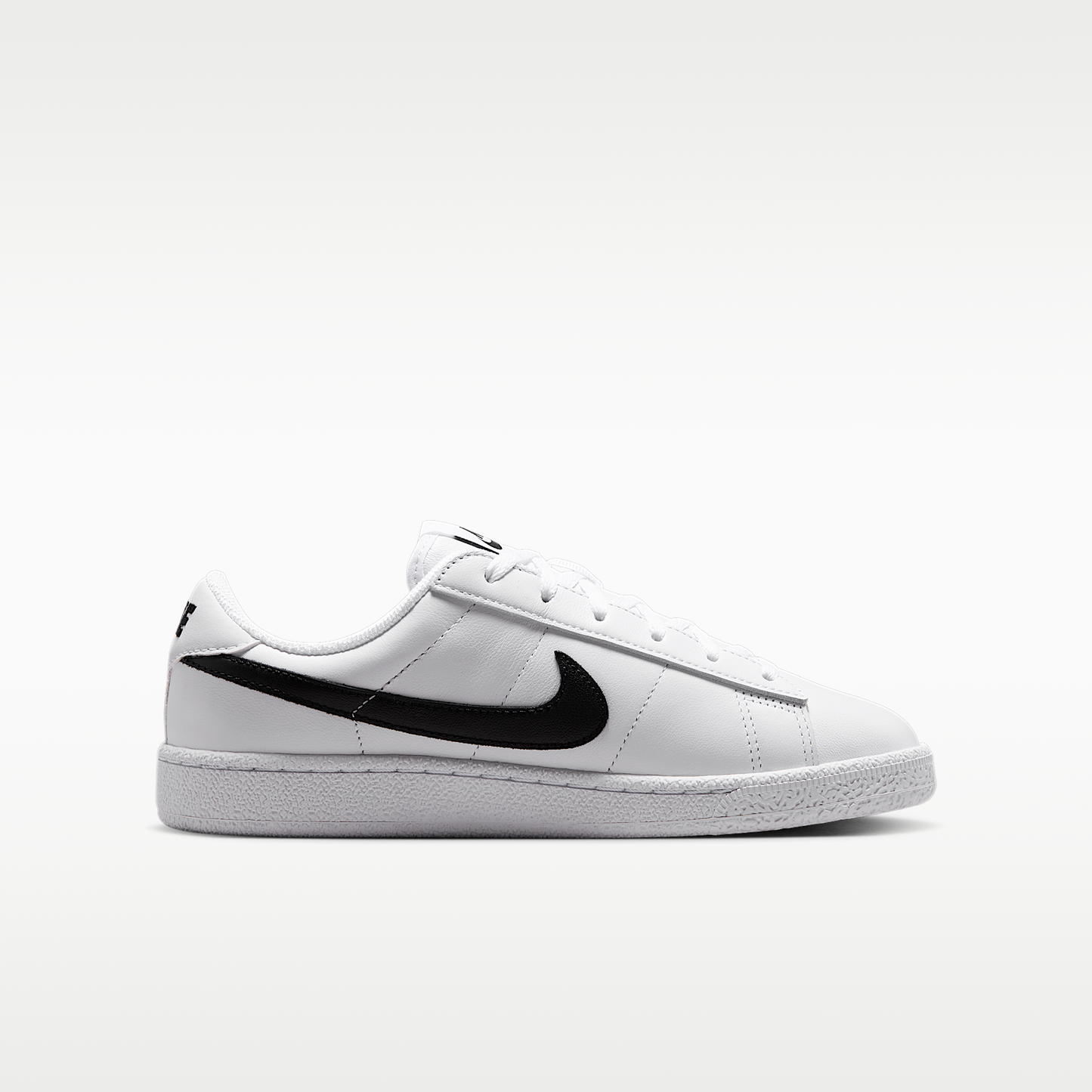 Nike Tennis Classic