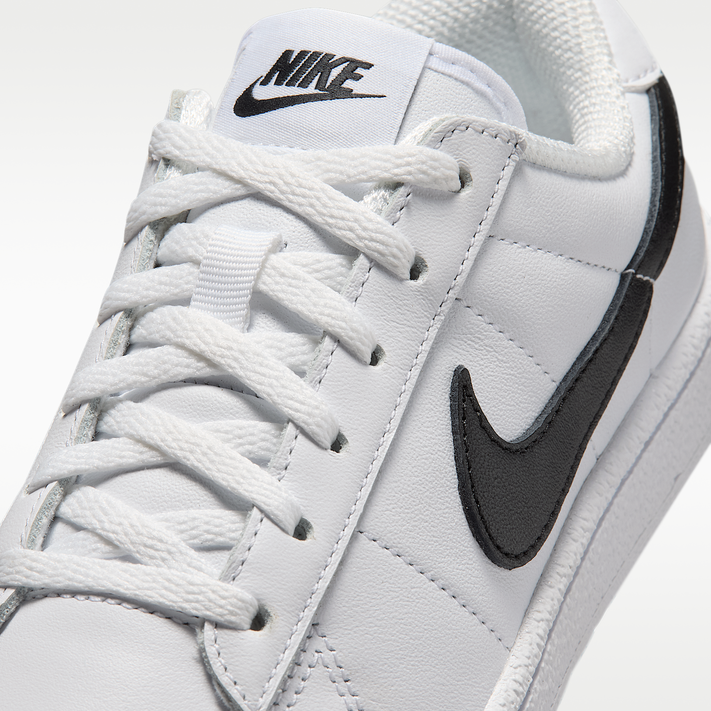 Nike Tennis Classic