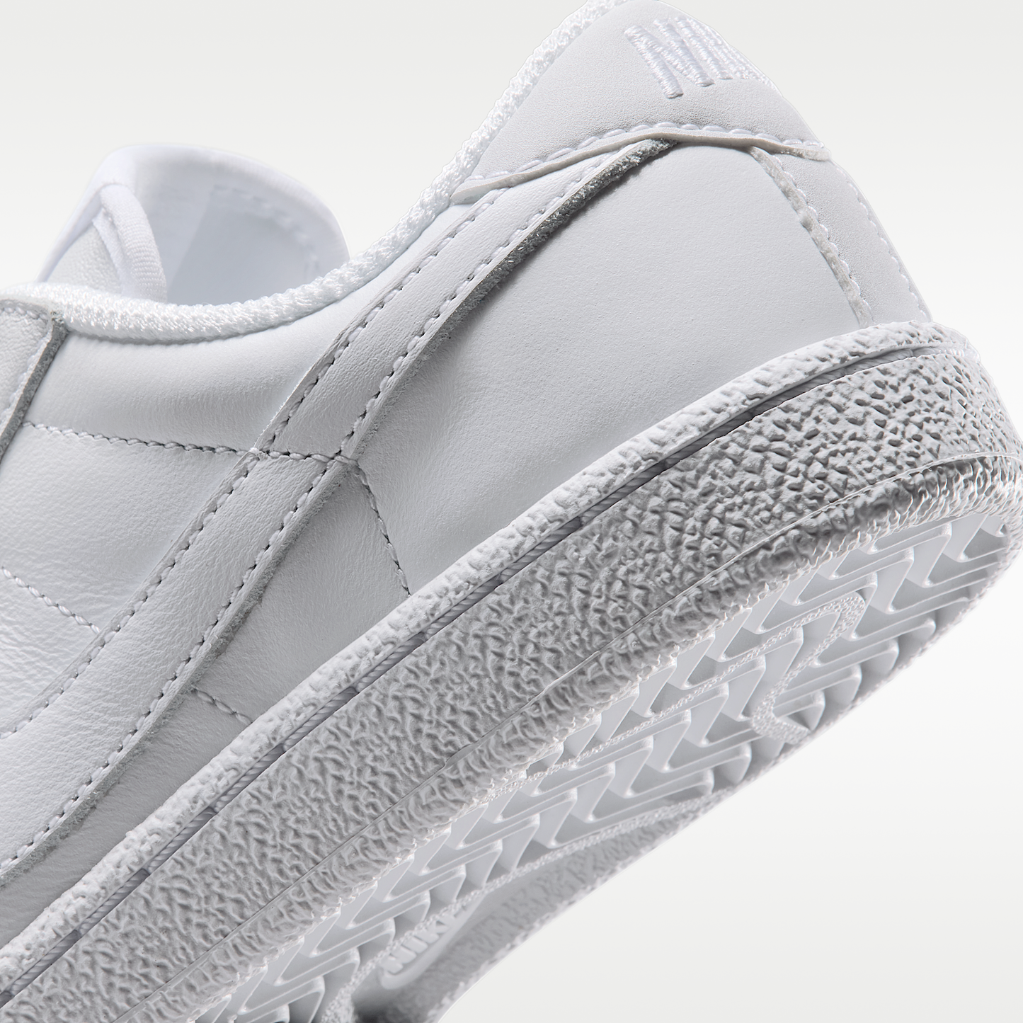 Nike Tennis Classic