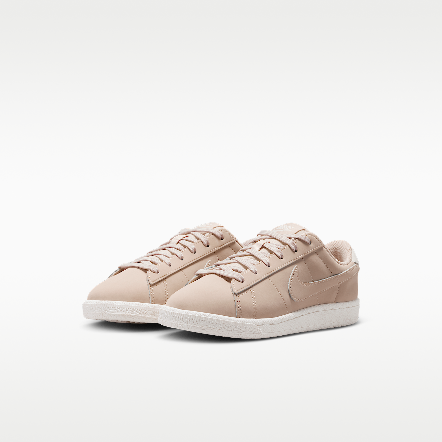 Nike Tennis Classic NB