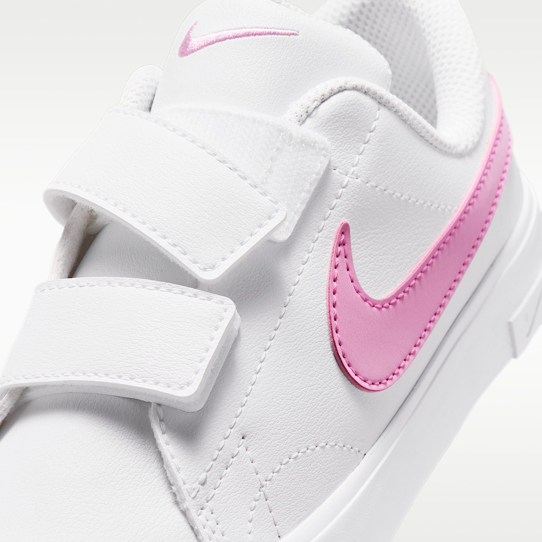 Nike Tennis Essential