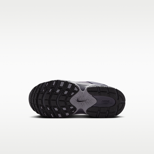 Nike V5 Runner Suede