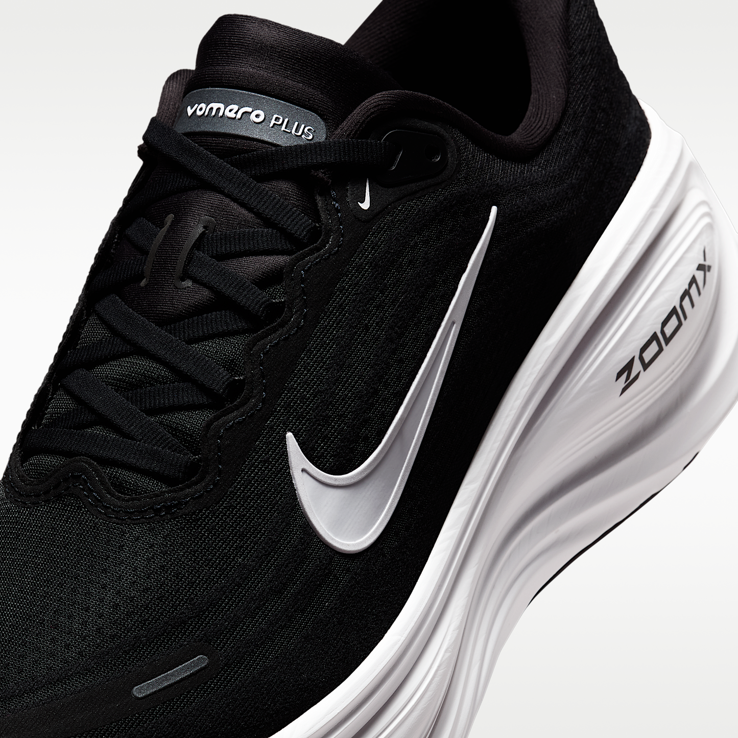 Nike Vomero Plus
