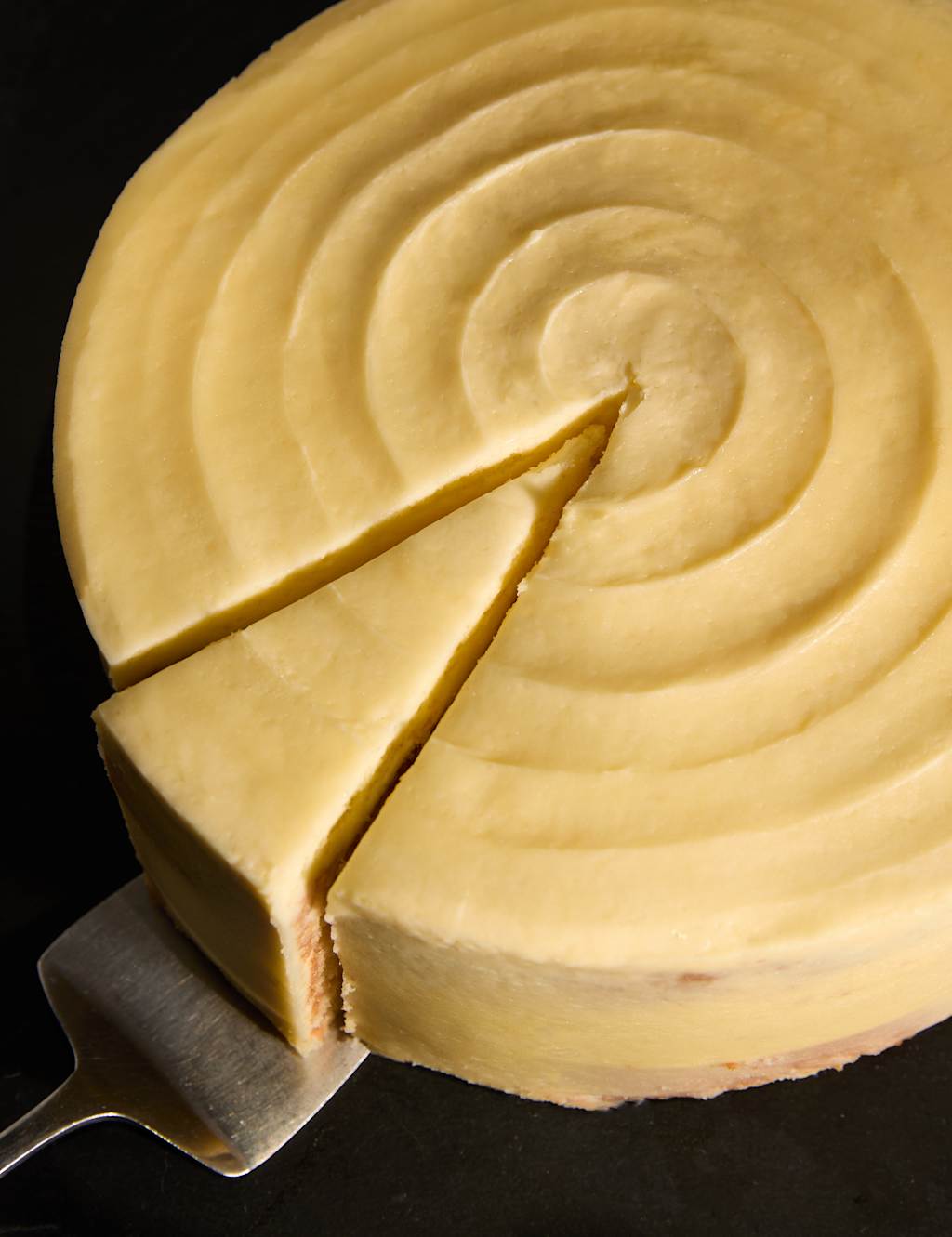 Naked Lemon Cake (Serves 16)