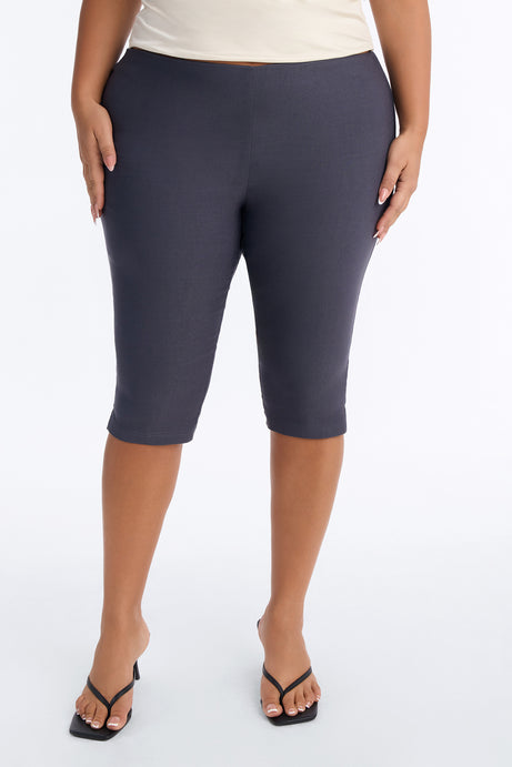 Luna Low Rise Skinny Capri Pant