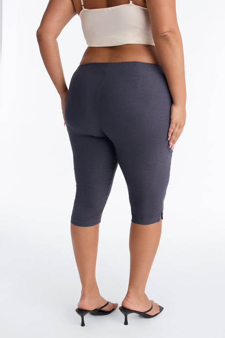 Luna Low Rise Skinny Capri Pant