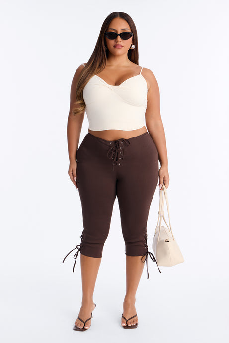 Inara Mid Rise Skinny Capri Pant
