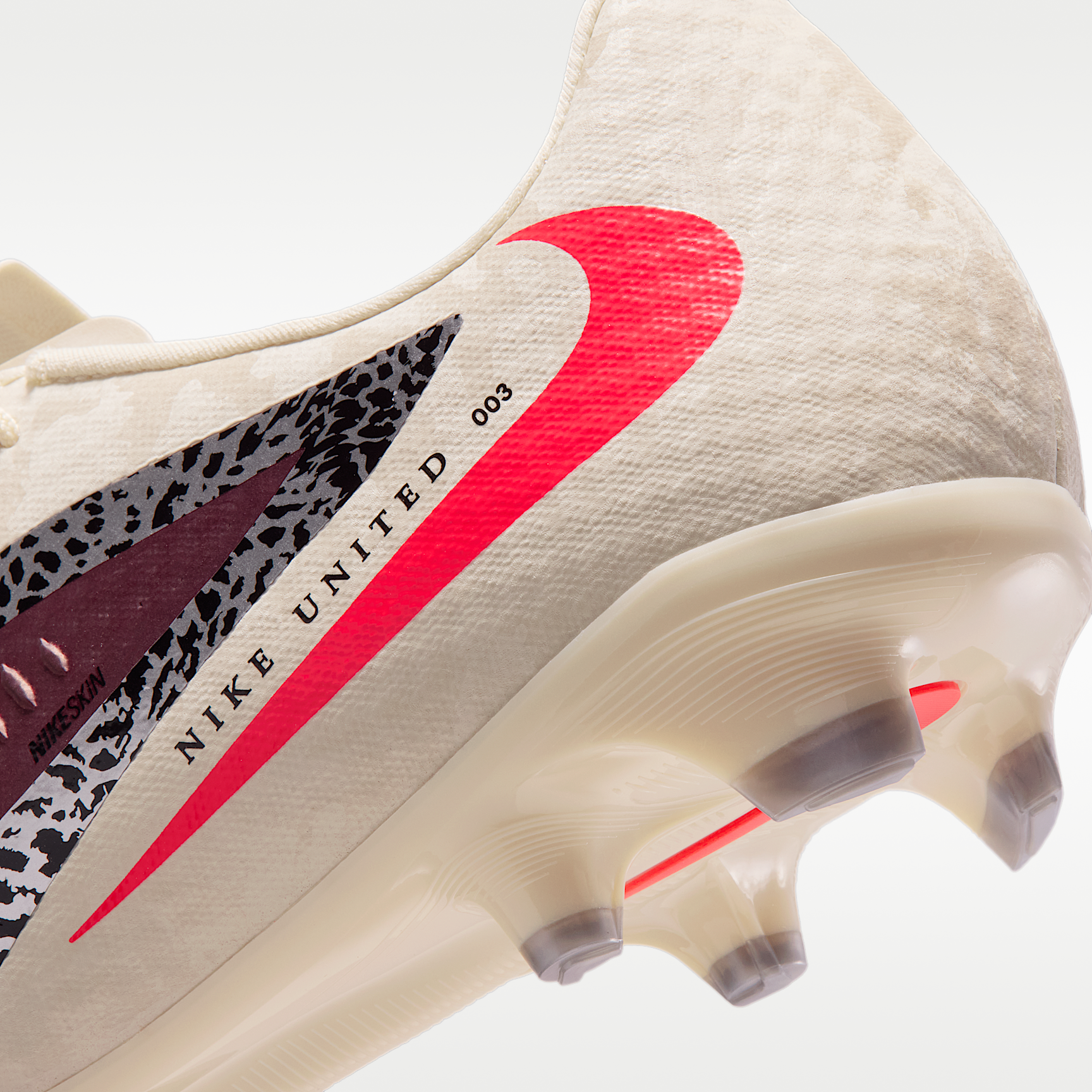 Nike United Phantom 6 Low Academy
