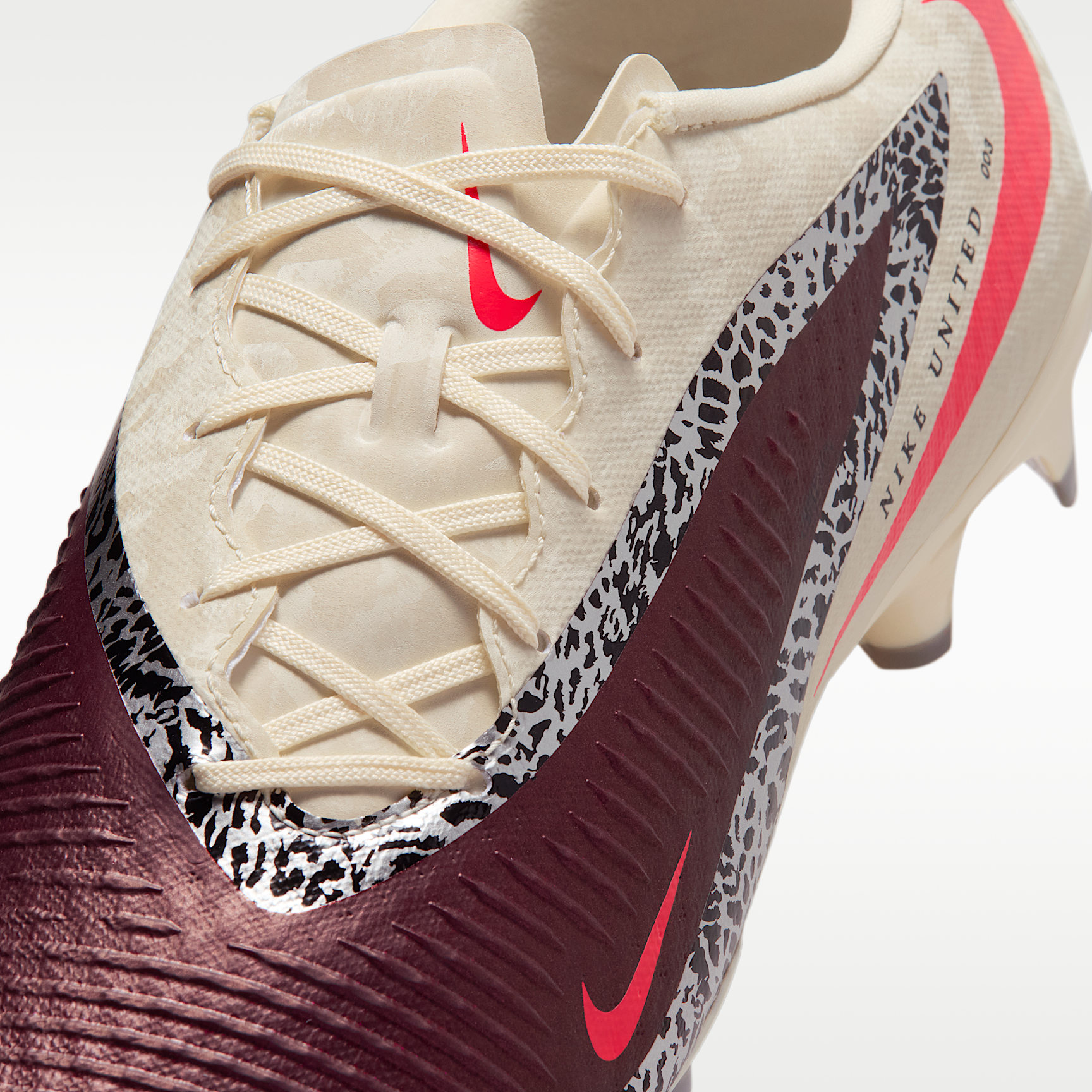 Nike United Phantom 6 Low Academy