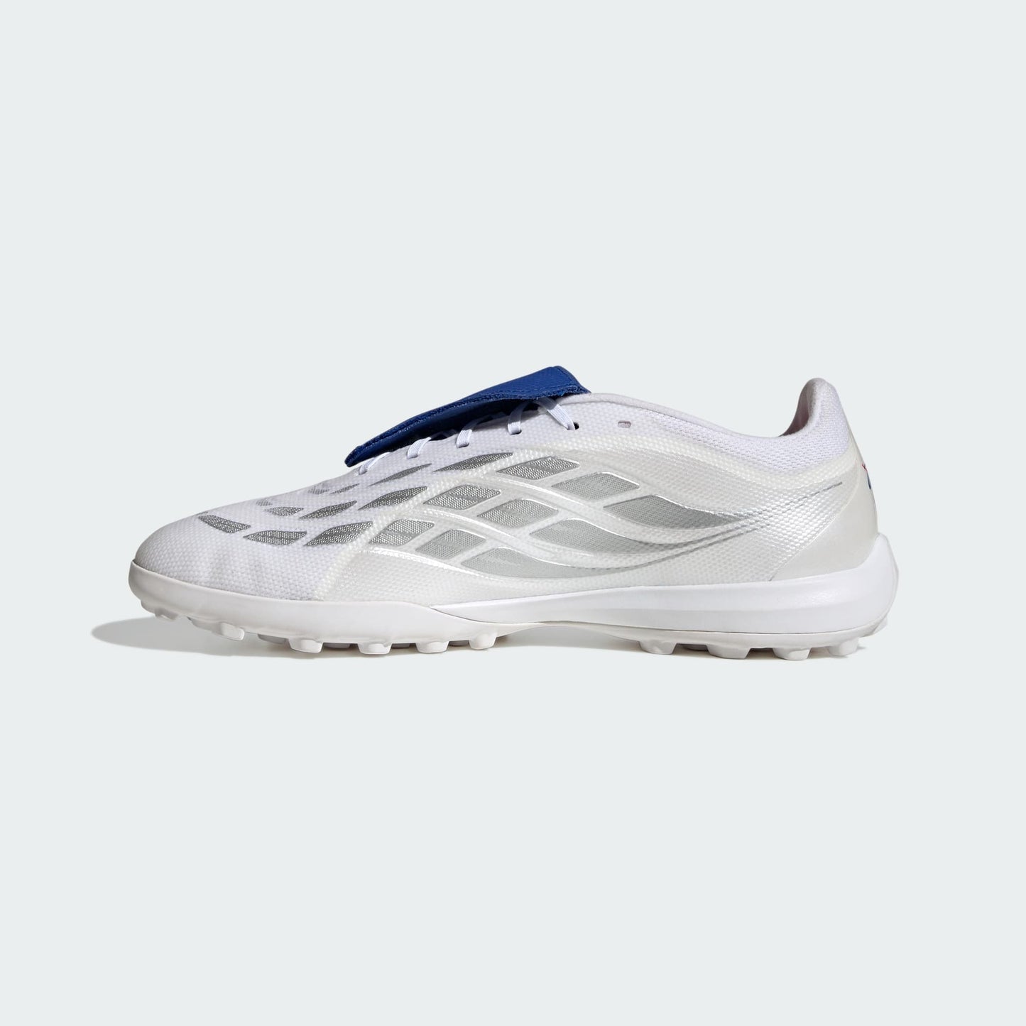 PREDATOR LEAGUE Fold-Over Tongue Turf Football Shoes