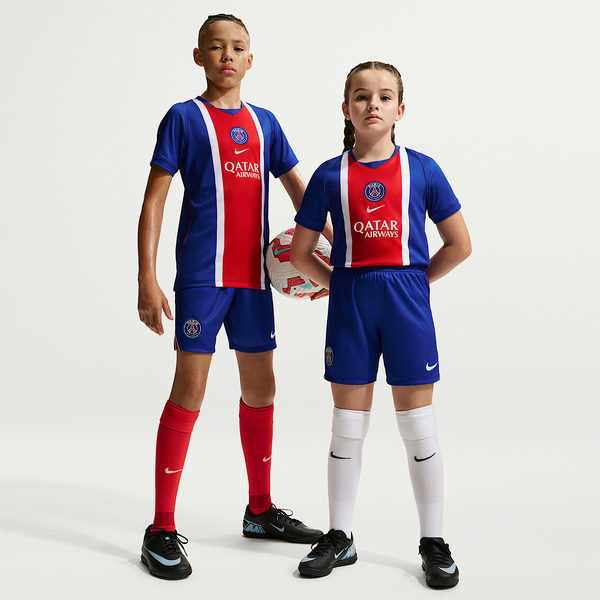 Paris Saint-Germain 2026/27 Stadium Home Older Kids' Nike Dri-FIT Football Replica Shorts
