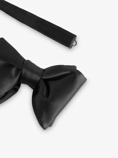 TOM FORD Adjustable Silk Bow Tie