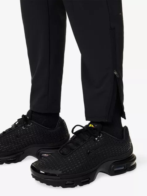 NIKE Core Stride Tapered-Leg Stretch-Woven Jogging Bottoms