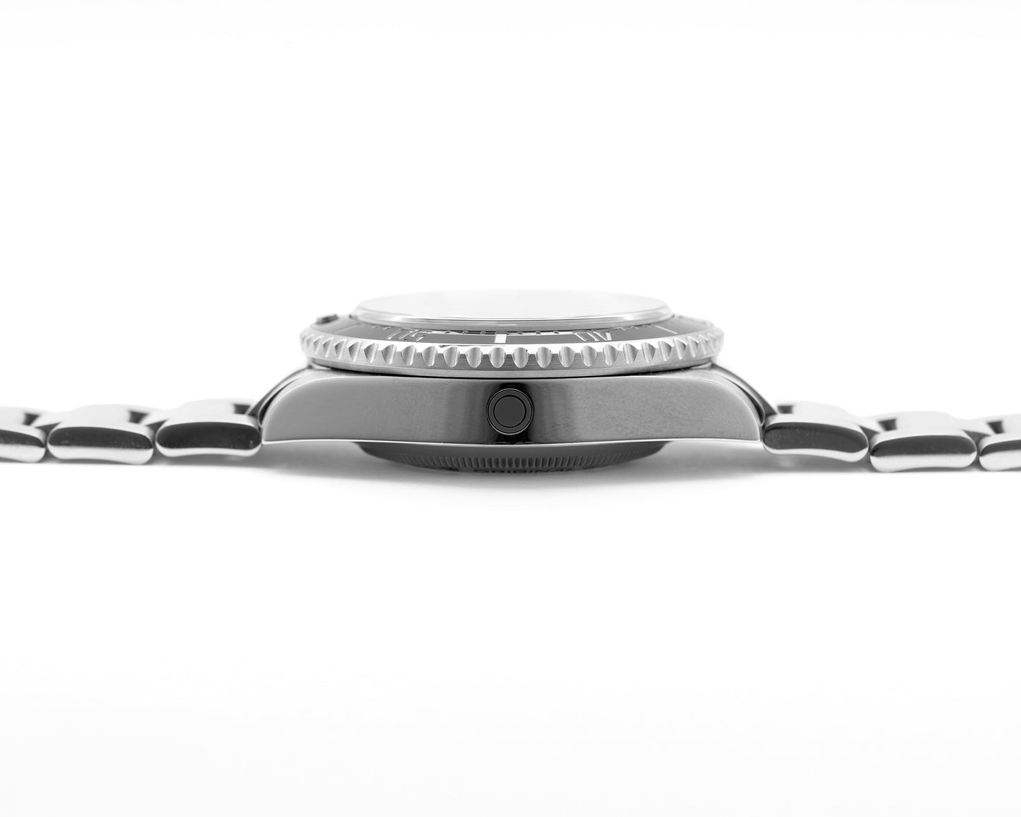 Rolex Sea-Dweller 16660