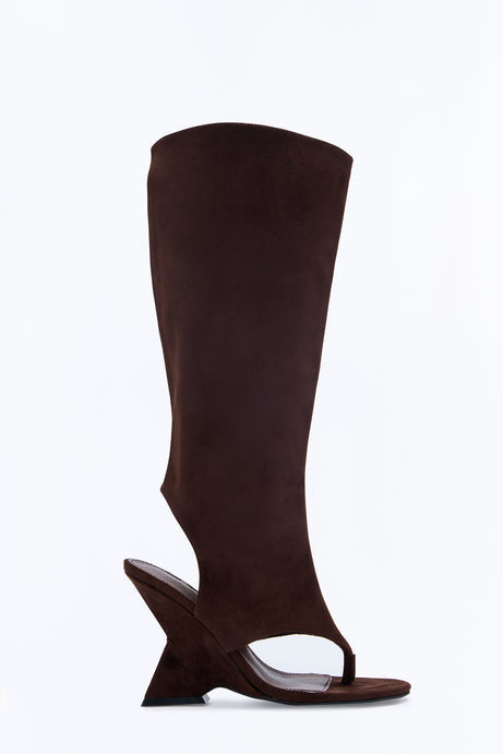 Full Power Thong Wedge Boots - Chocolate